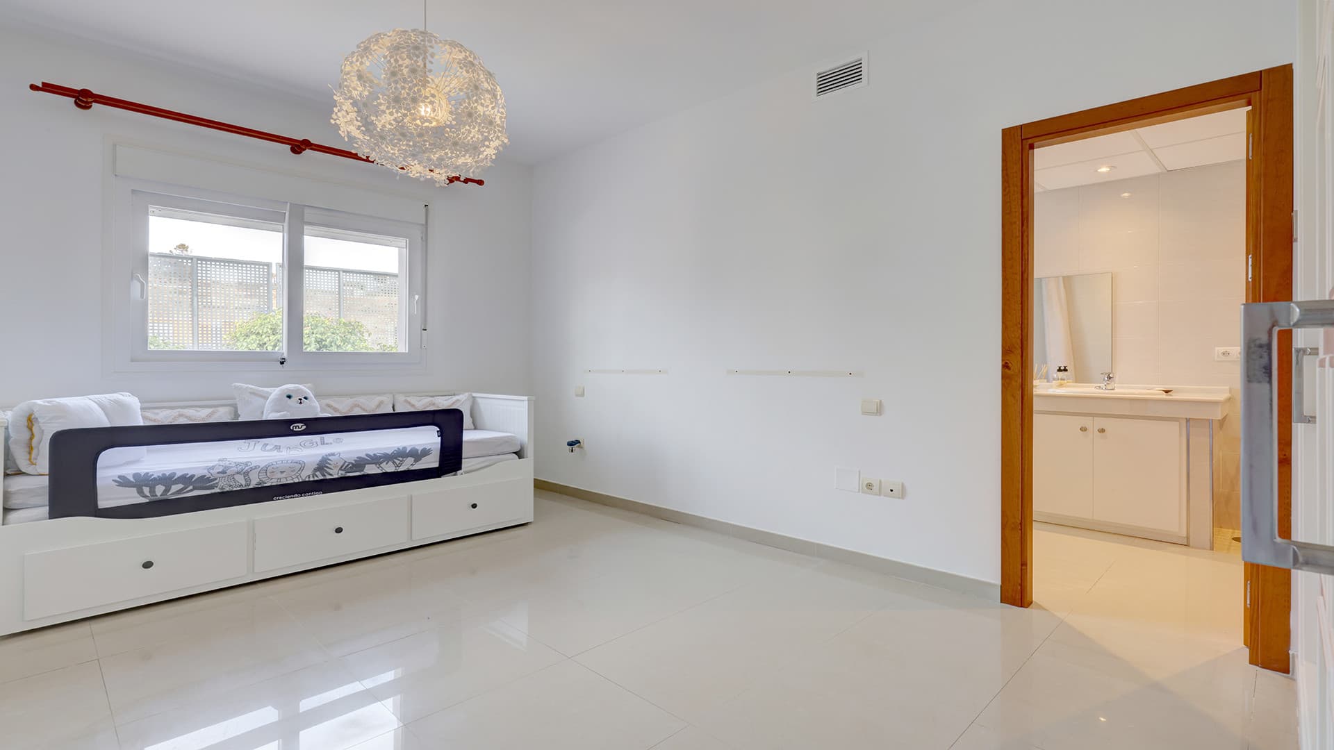 Elegant 4-Bedroom Villa with Panoramic Sea Views in La Paloma, Manilva