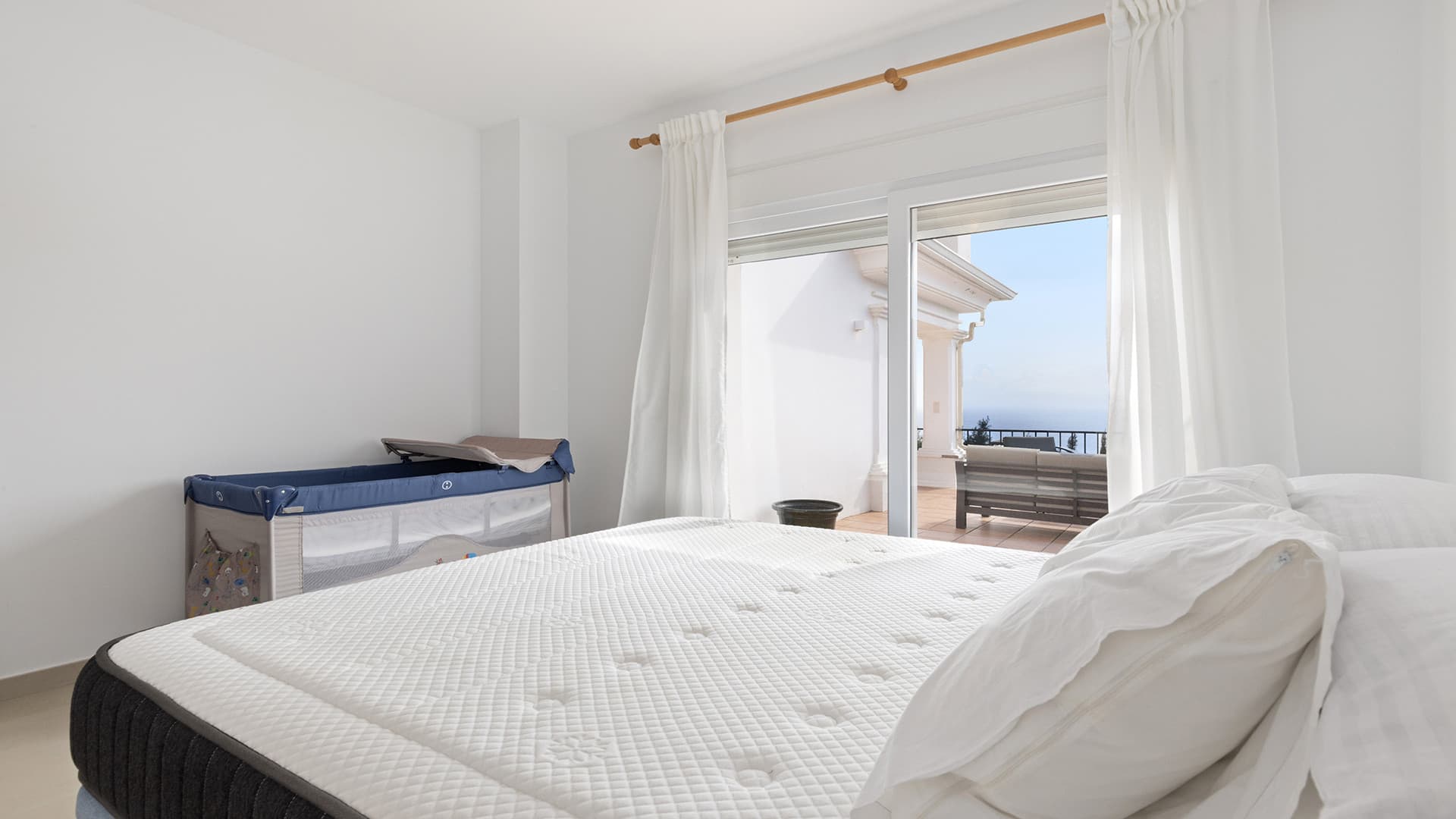 Elegant 4-Bedroom Villa with Panoramic Sea Views in La Paloma, Manilva
