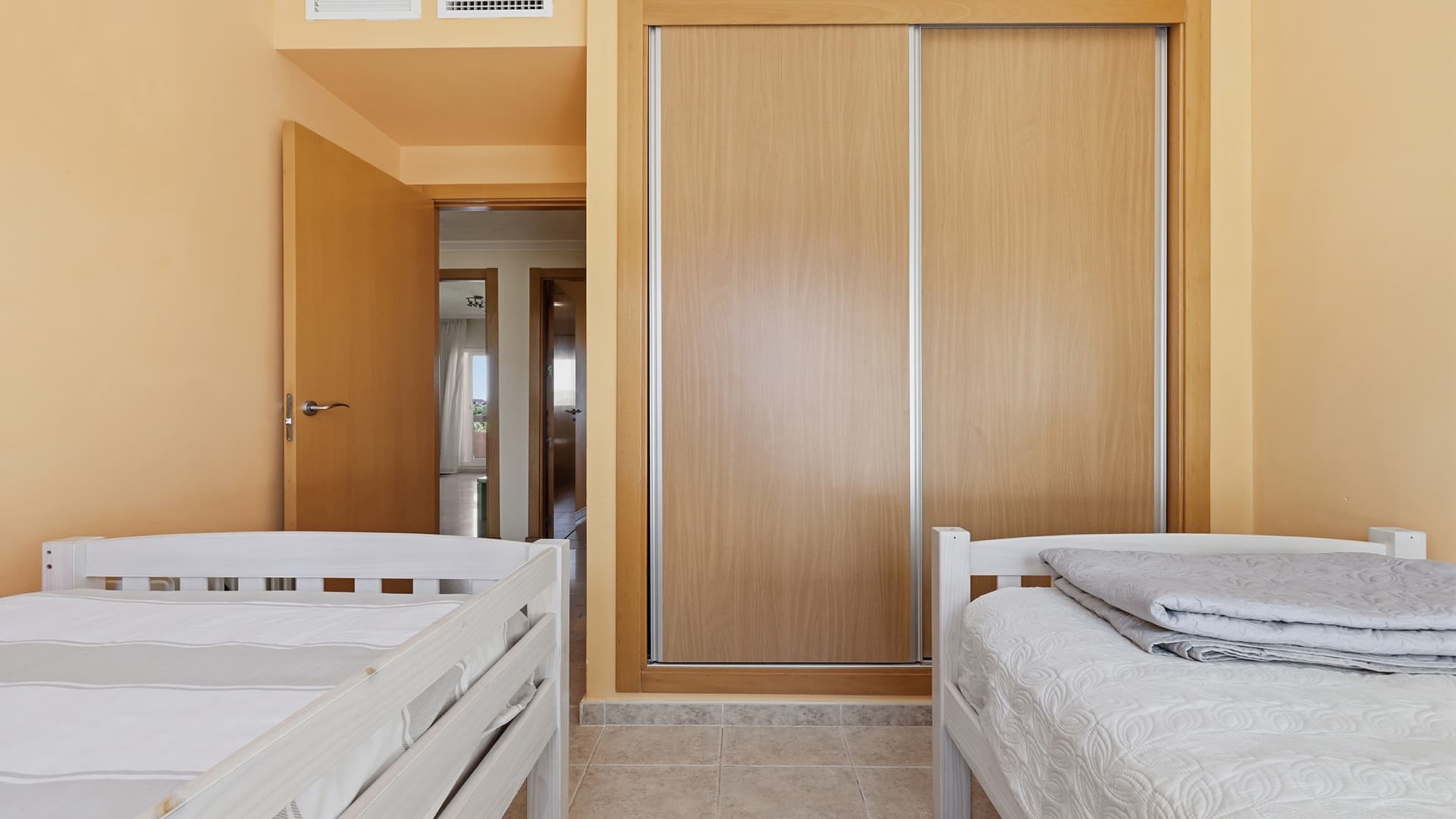 Beautiful Two-Bedroom Apartment in Casares Costa
