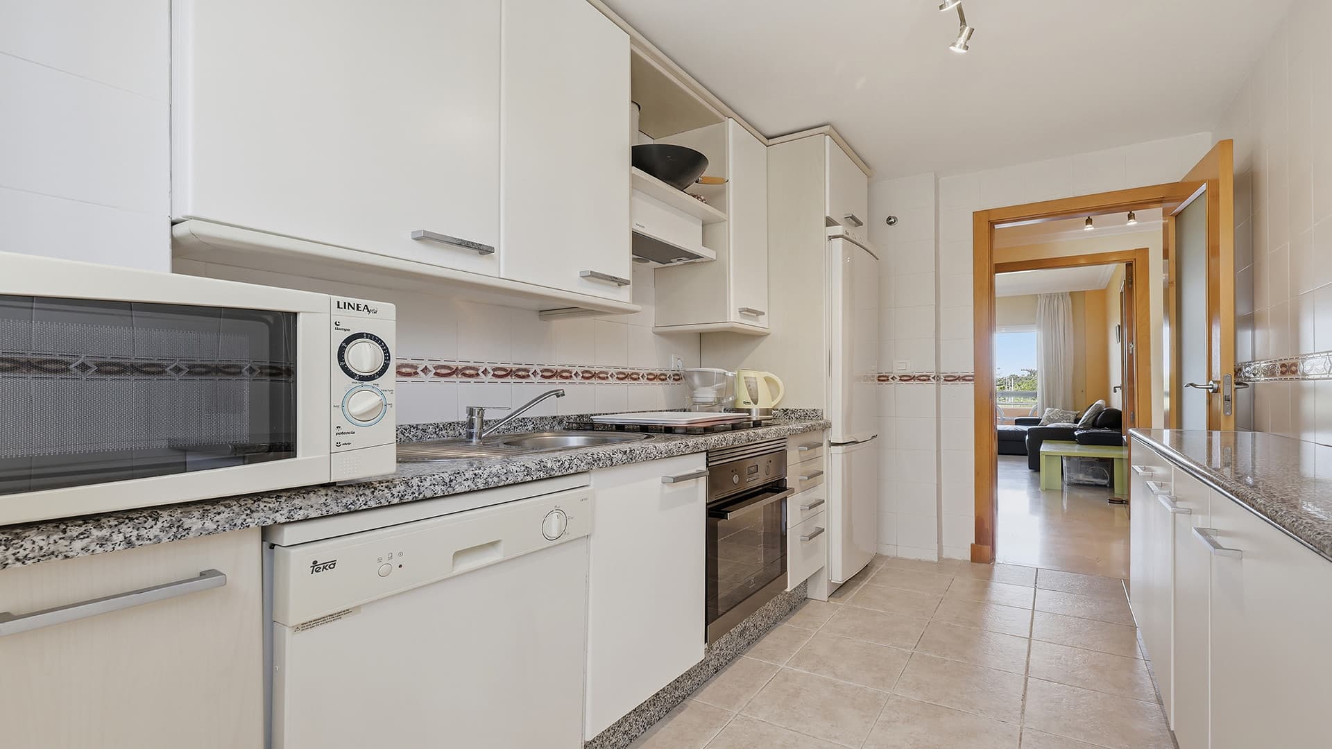 Beautiful Two-Bedroom Apartment in Casares Costa