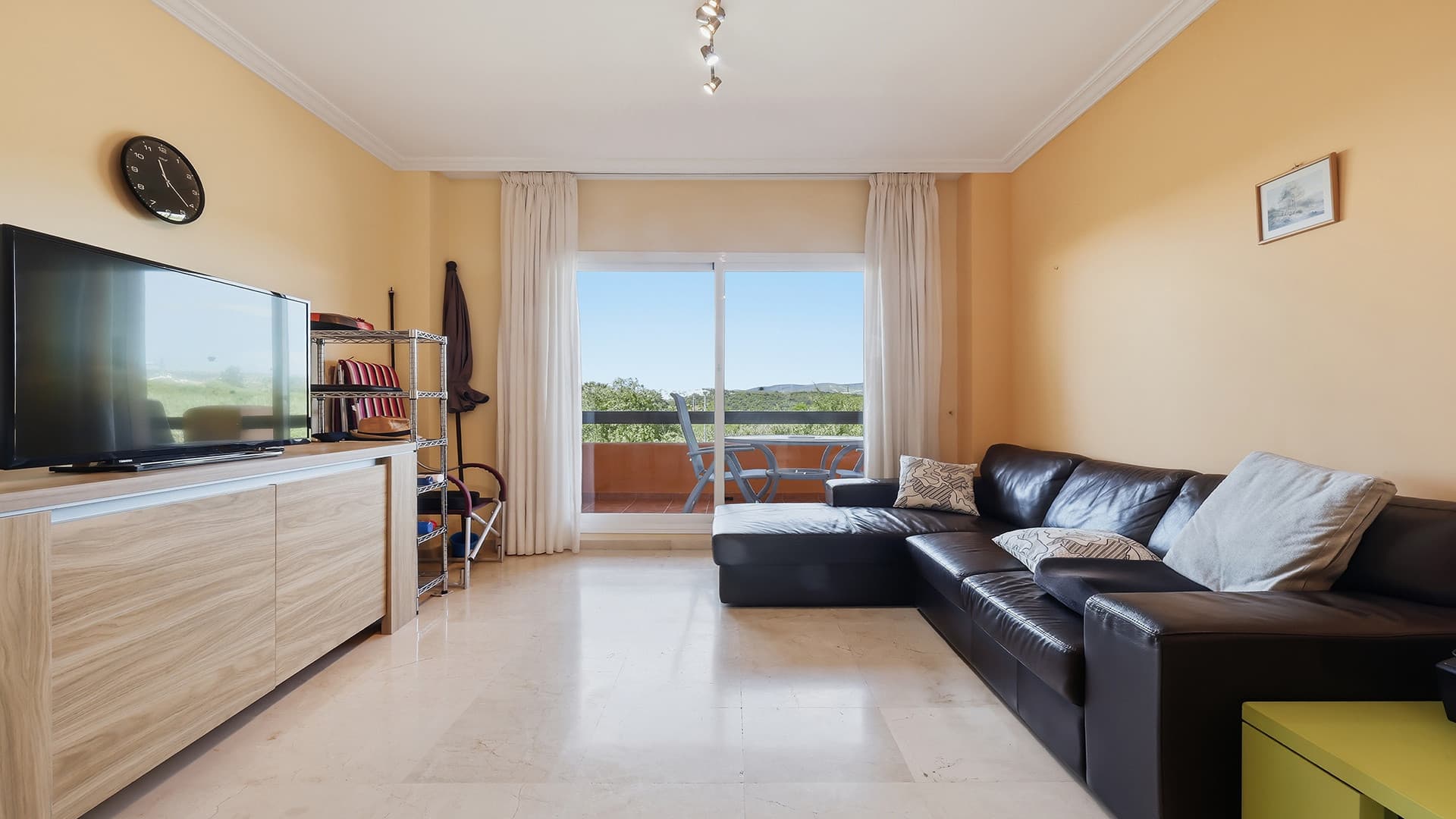 Beautiful Two-Bedroom Apartment in Casares Costa