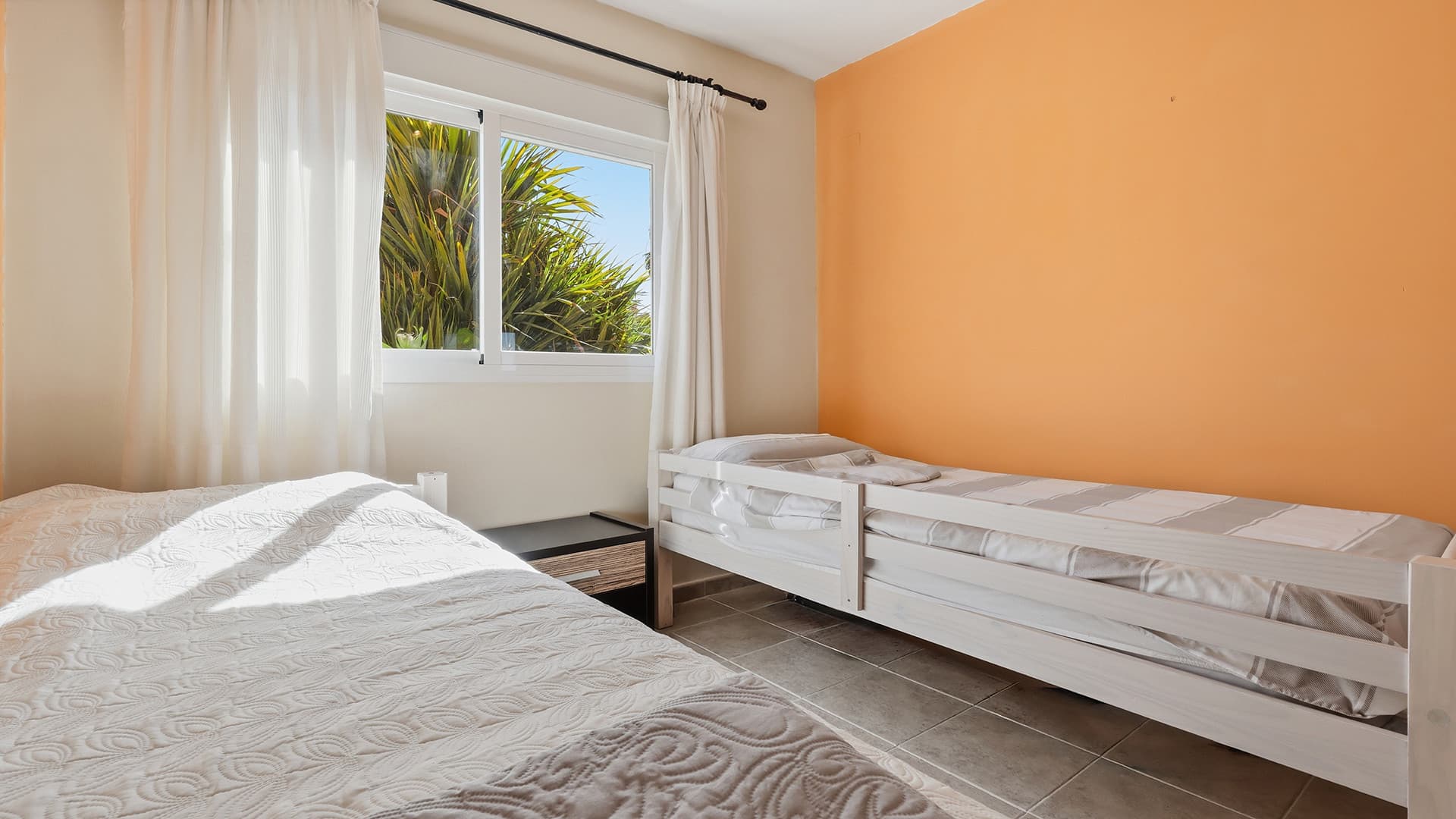 Beautiful Two-Bedroom Apartment in Casares Costa