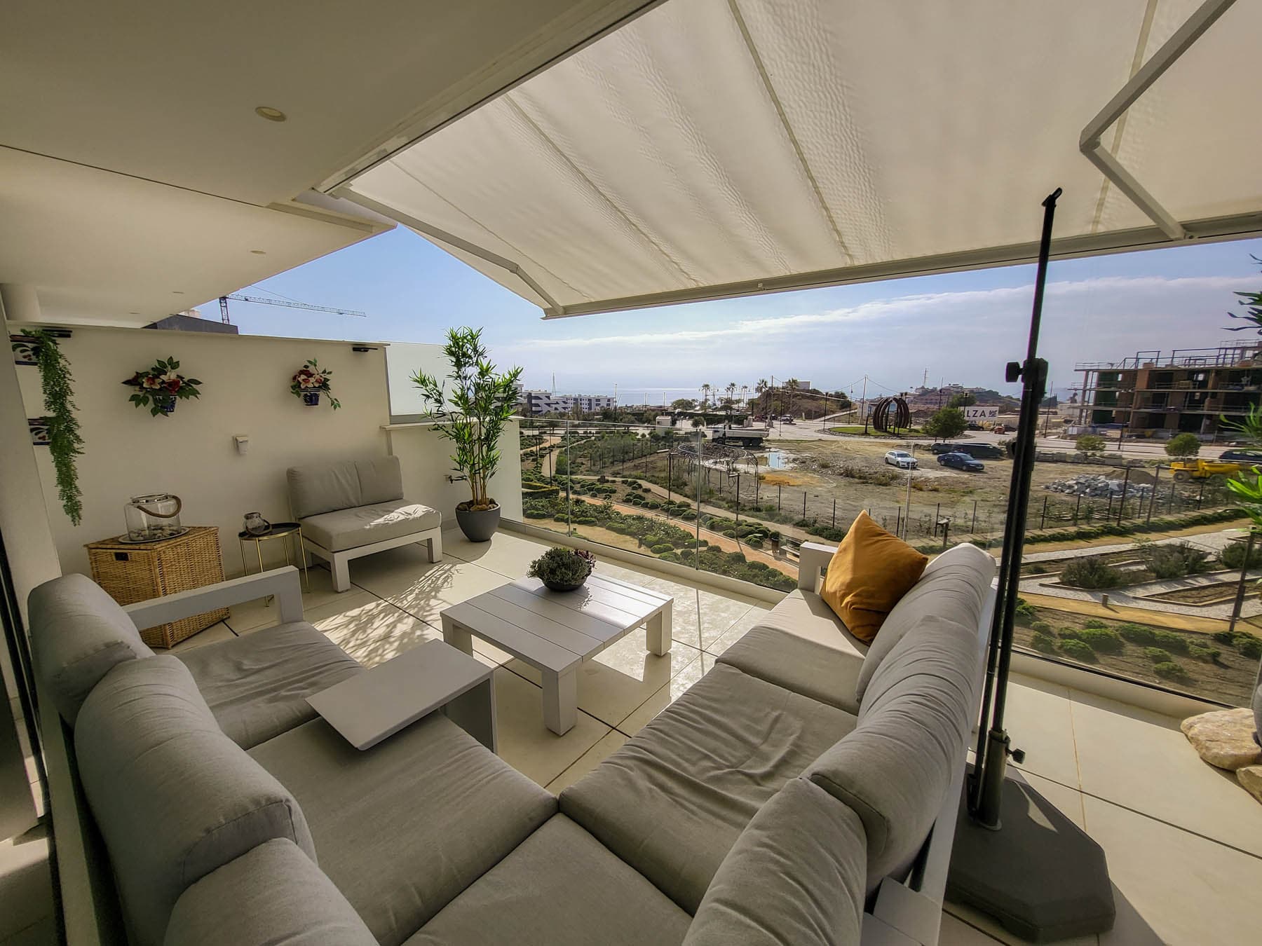 Experience the “wow” factor upon entry! This 3-bedroom, south-facing corner apartment offers an luxury open-plan living space that flows onto a very large terrace with stunning sea and mountain views. High-end kitchen appliances make...