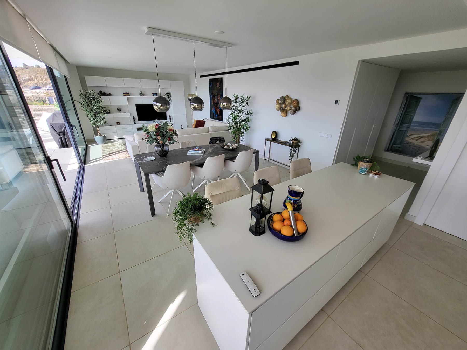 Experience the “wow” factor upon entry! This 3-bedroom, south-facing corner apartment offers an luxury open-plan living space that flows onto a very large terrace with stunning sea and mountain views. High-end kitchen appliances make...