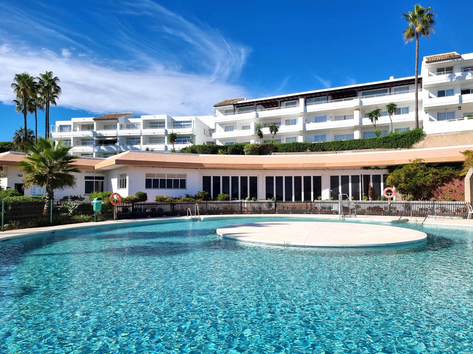 Step into coastal luxury with this exceptional 1-bedroom, 70 m² beachfront apartment, located in the prestigious Miraflores community on the Costa del Sol. Immaculately refurbished to the highest standards, this rare gem offers...