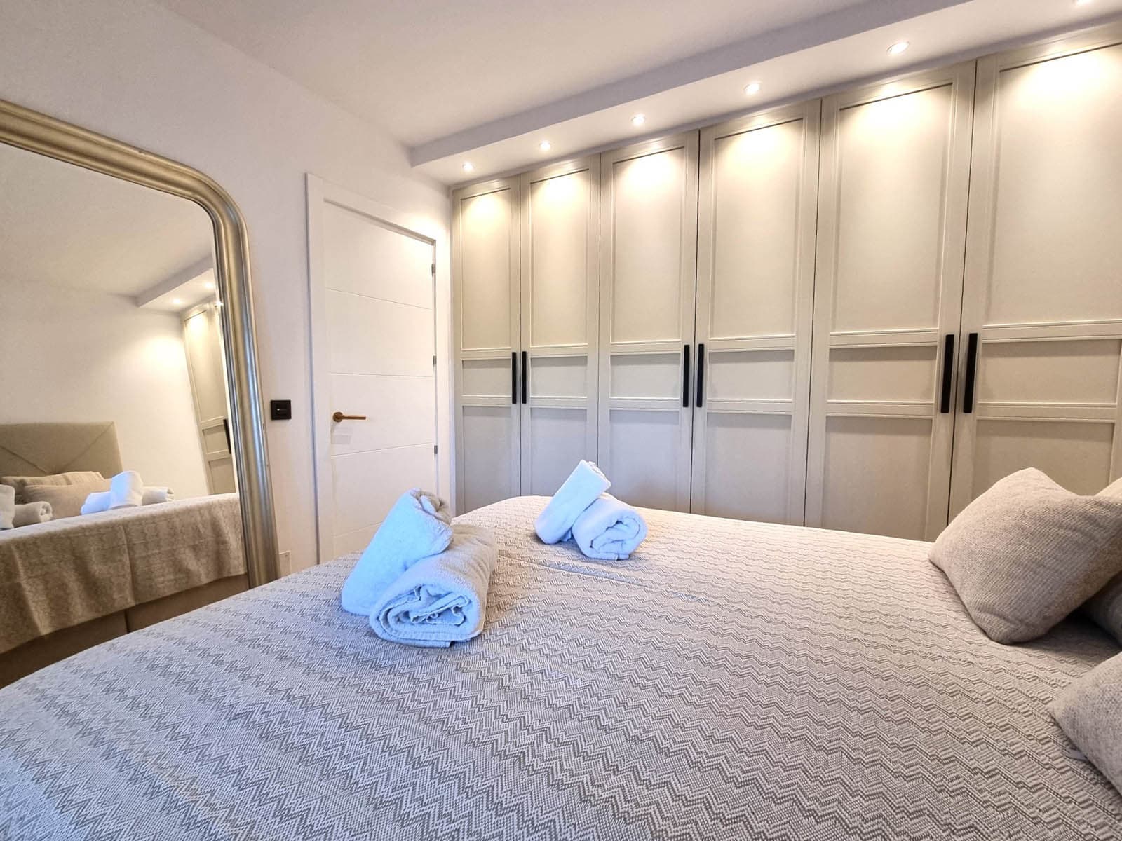 Step into coastal luxury with this exceptional 1-bedroom, 70 m² beachfront apartment, located in the prestigious Miraflores community on the Costa del Sol. Immaculately refurbished to the highest standards, this rare gem offers...