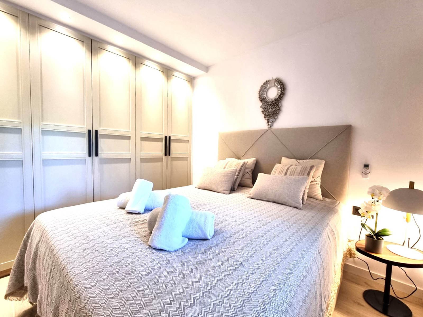 Step into coastal luxury with this exceptional 1-bedroom, 70 m² beachfront apartment, located in the prestigious Miraflores community on the Costa del Sol. Immaculately refurbished to the highest standards, this rare gem offers...