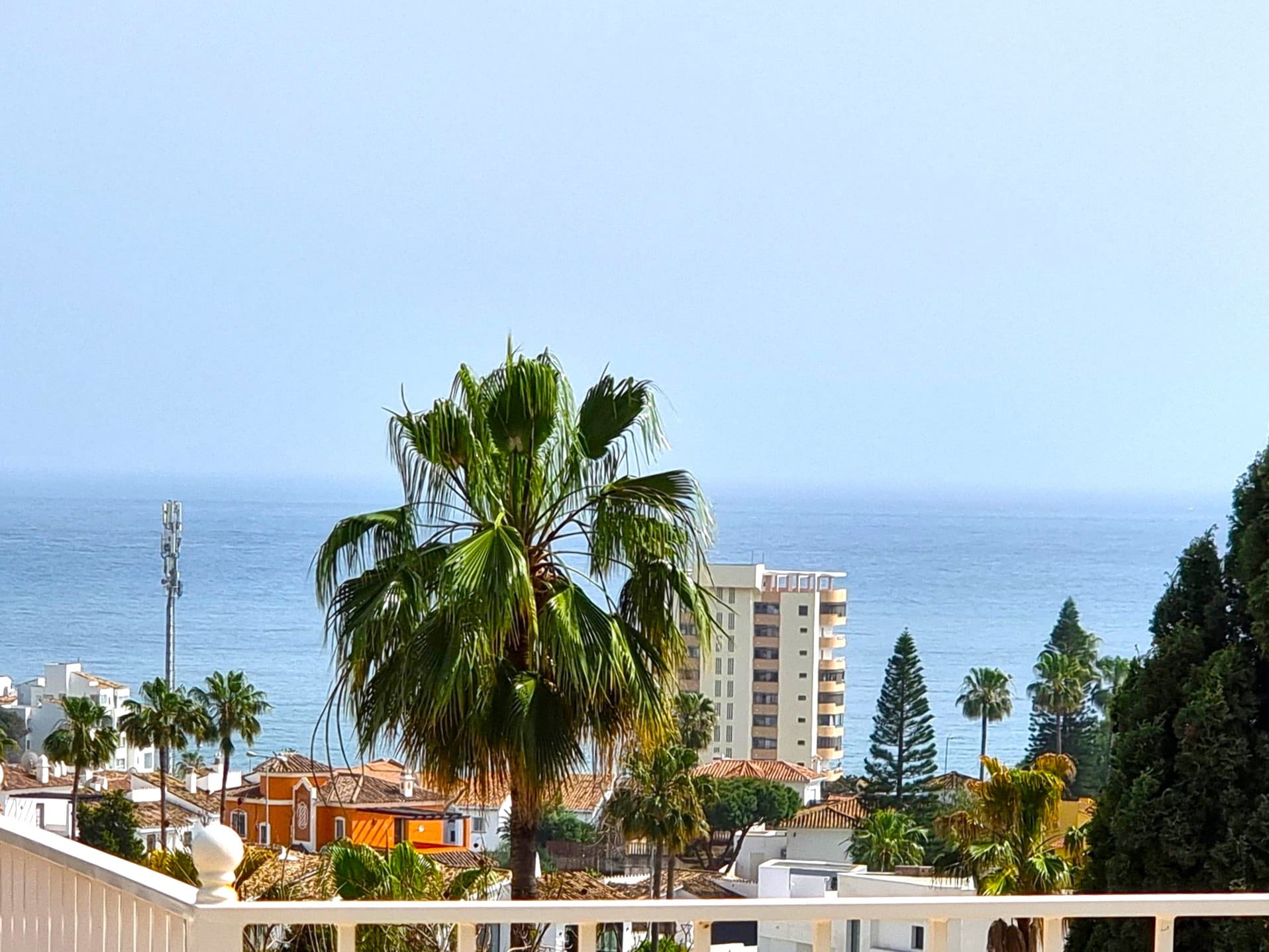 Sea-View Villa | Walking Distance to Beach & Amenities | Riviera del Sol Charming, detached villa with panoramic sea vie