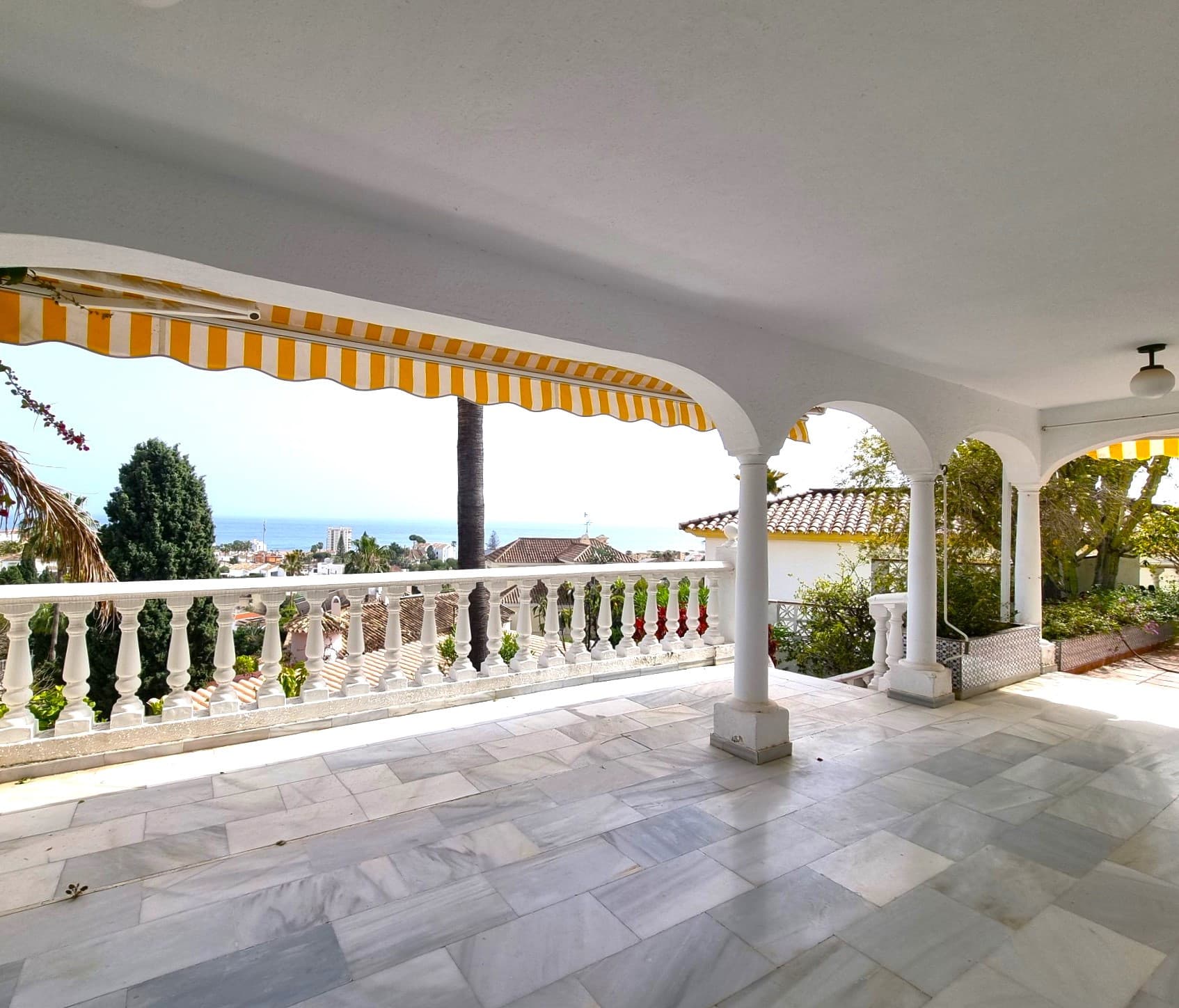 Sea-View Villa | Walking Distance to Beach & Amenities | Riviera del Sol Charming, detached villa with panoramic sea vie
