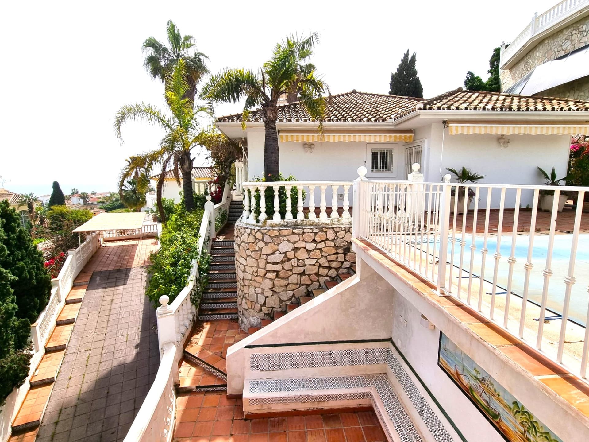 Sea-View Villa | Walking Distance to Beach & Amenities | Riviera del Sol Charming, detached villa with panoramic sea vie