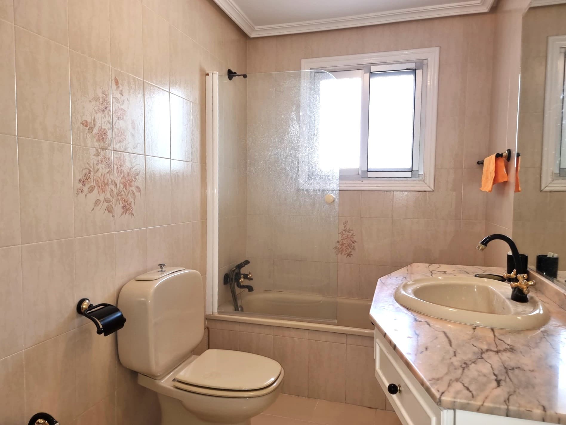 Sea-View Villa | Walking Distance to Beach & Amenities | Riviera del Sol Charming, detached villa with panoramic sea vie