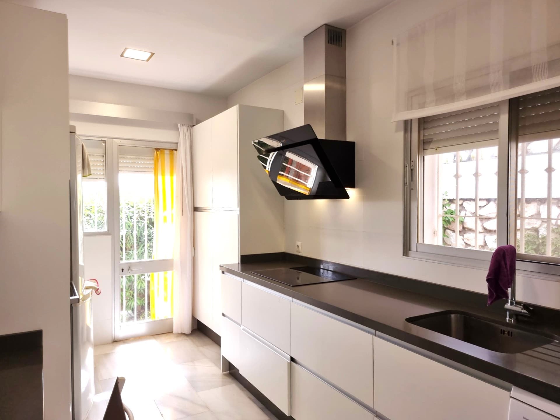 Sea-View Villa | Walking Distance to Beach & Amenities | Riviera del Sol Charming, detached villa with panoramic sea vie