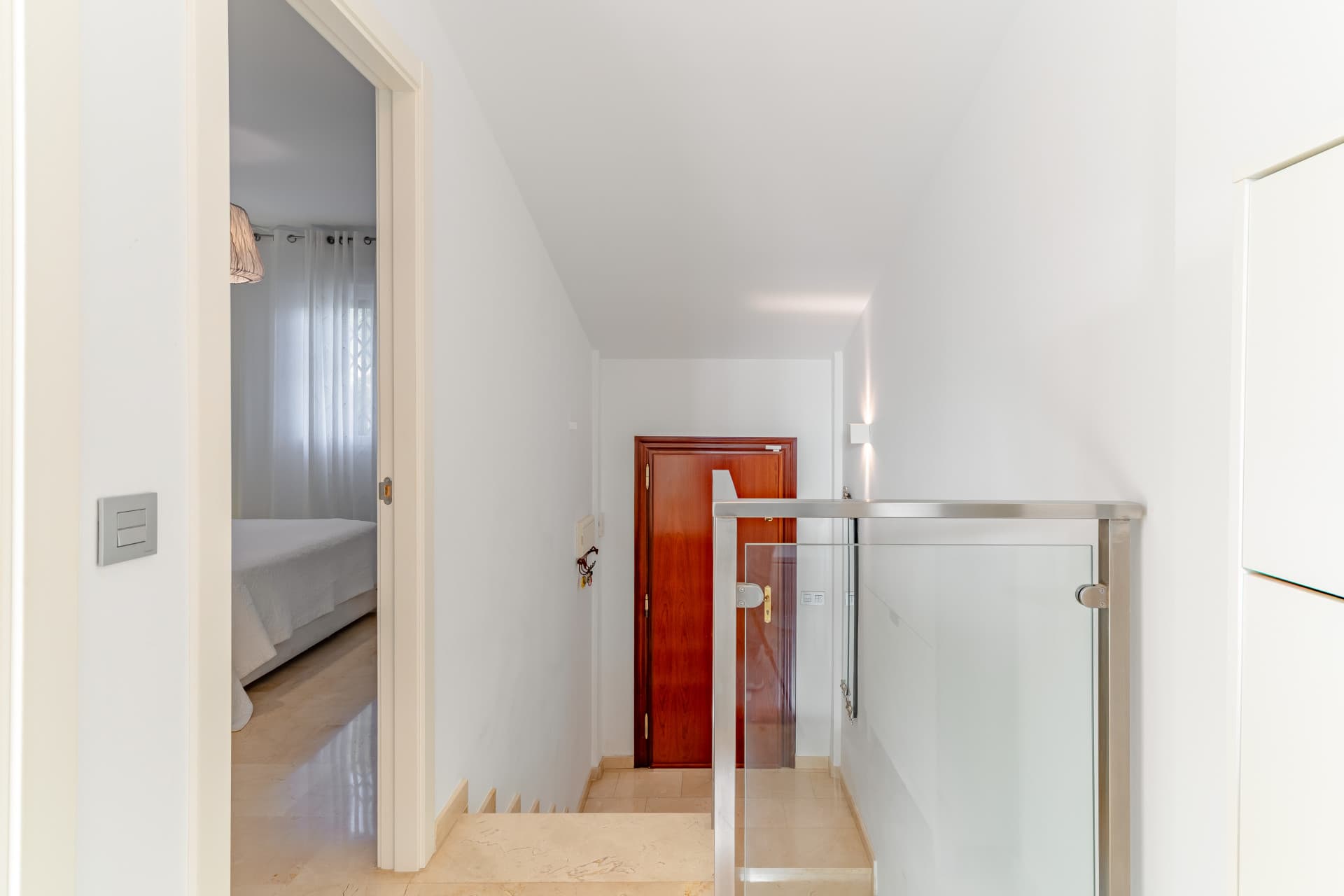 Beautifully Renovated Townhouse with Garden, Solarium and Community Pool in La Capellanía – Fuengirola Located in the so