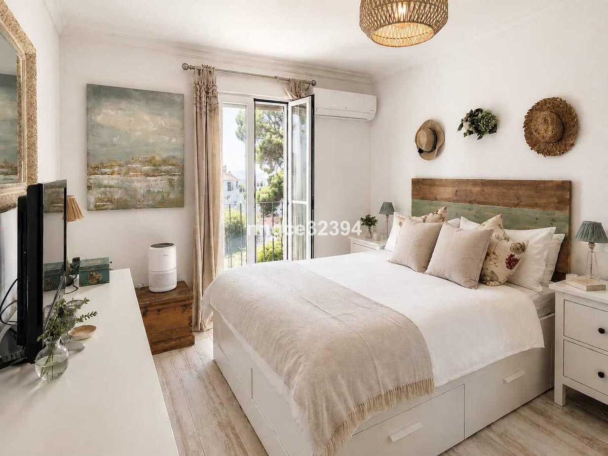 Fully Renovated Beachfront Townhouse | Designer Kitchen | Private Garden | Rooftop Sea Views