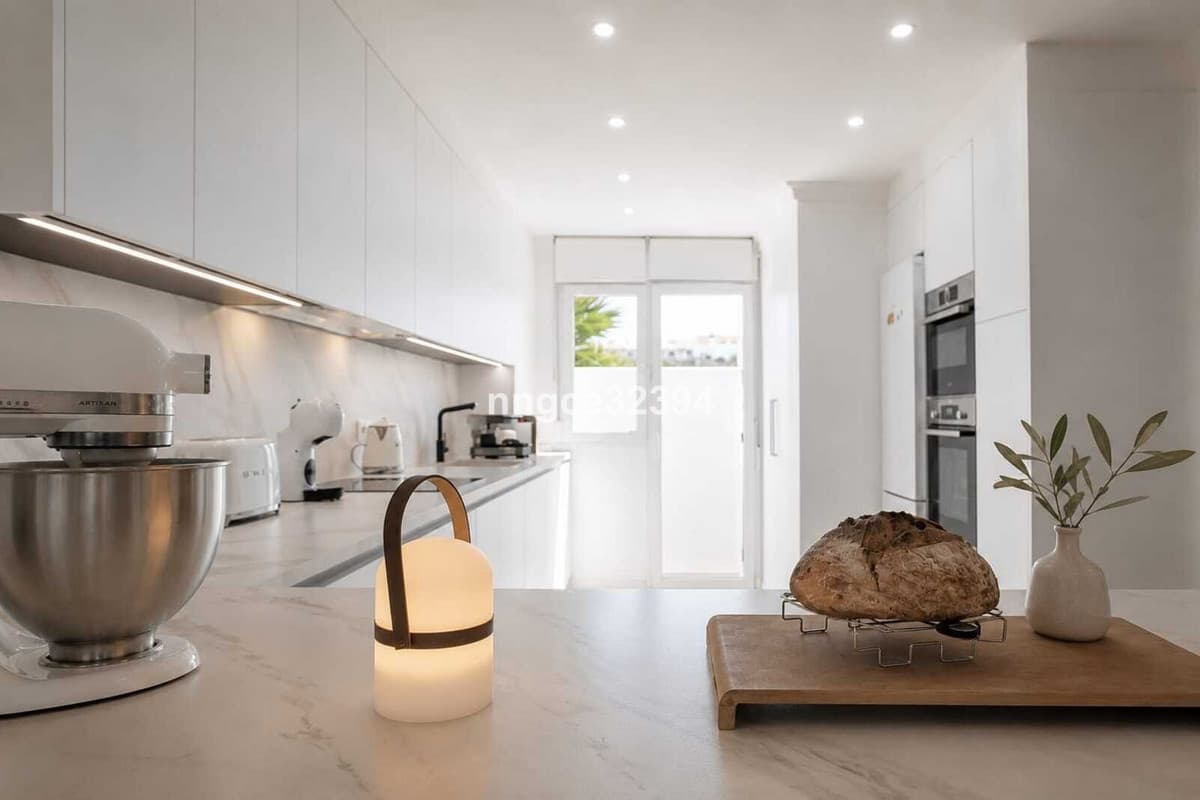 Fully Renovated Beachfront Townhouse | Designer Kitchen | Private Garden | Rooftop Sea Views