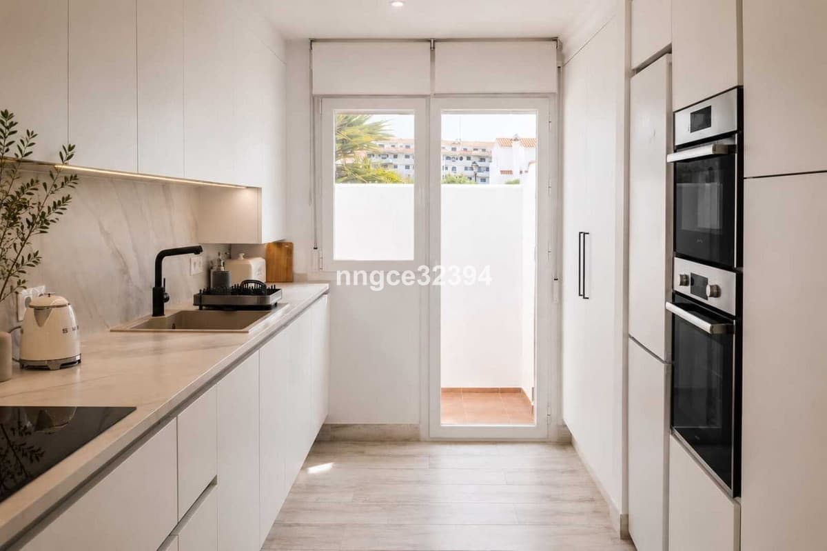 Fully Renovated Beachfront Townhouse | Designer Kitchen | Private Garden | Rooftop Sea Views