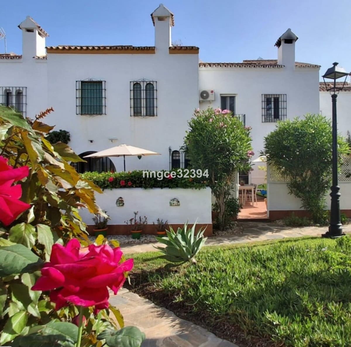 Fully Renovated Beachfront Townhouse | Designer Kitchen | Private Garden | Rooftop Sea Views