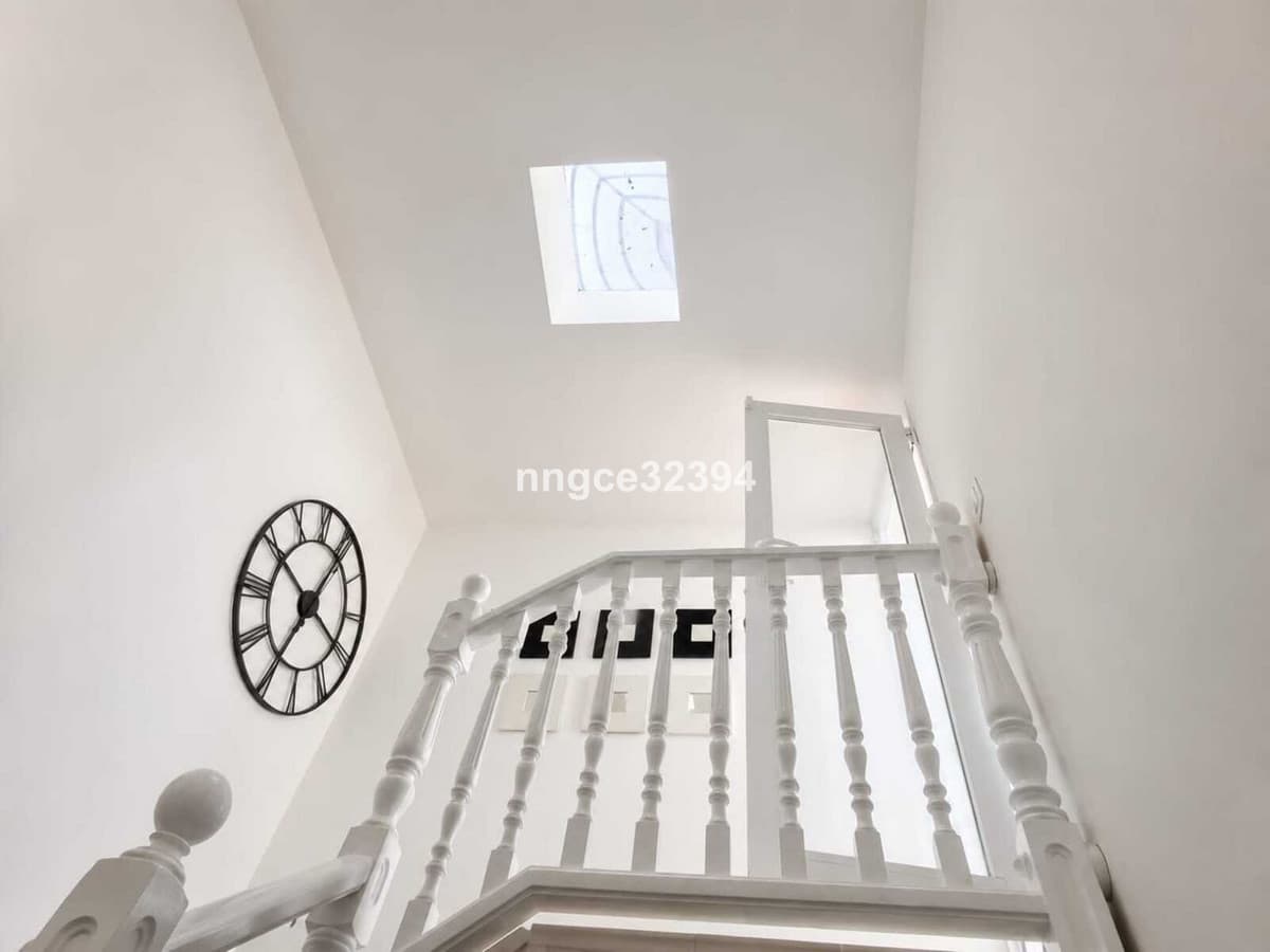 Fully Renovated Beachfront Townhouse | Designer Kitchen | Private Garden | Rooftop Sea Views