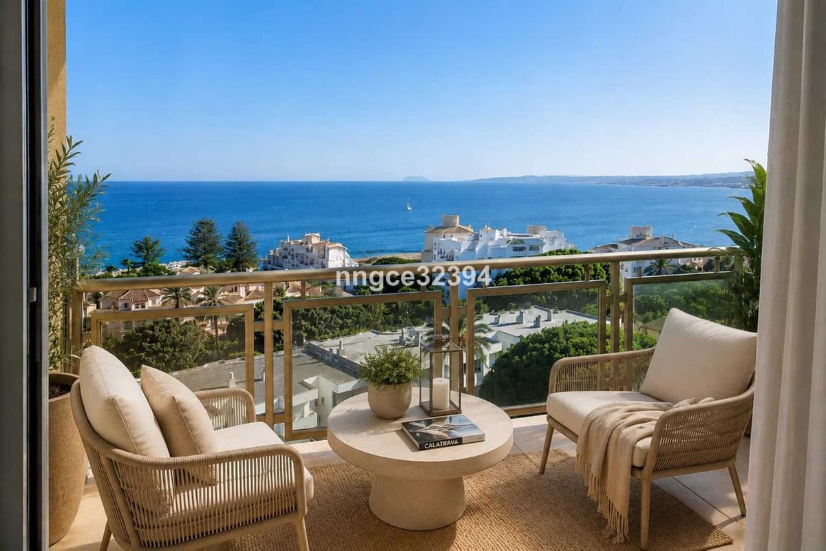 Totally Reformed Top-Floor Apartment with Panoramic Sea Views Over Estepona Marina & Playa del Cristo/Playa Seghers