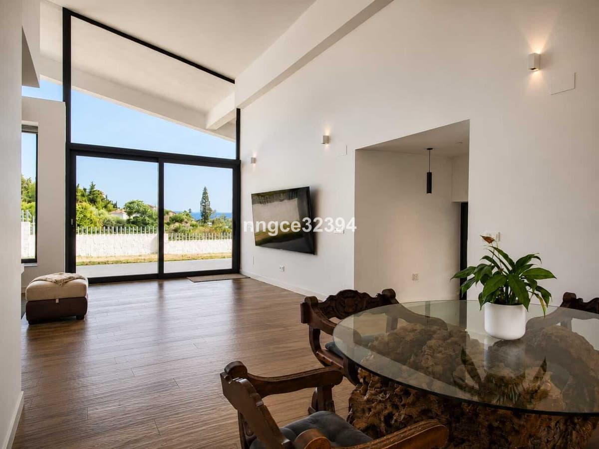 Contemporary Architectural Villa | New Golden Mile | Sea Views | Exceptional Construction In the area near Ocean 11 Villas