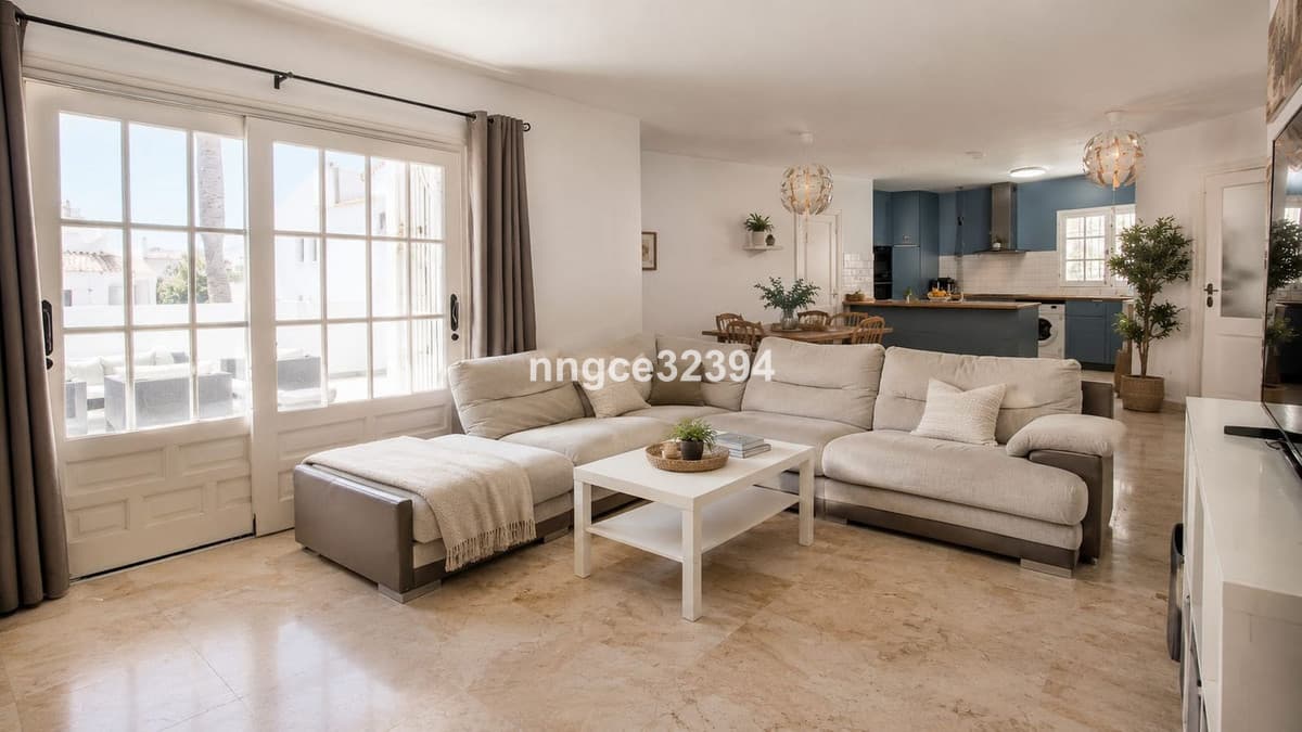 5-Room Penthouse with Guest Suites & Huge 360° Terraces – El Paraíso, New Golden Mile – Tourist Licences Obtainable