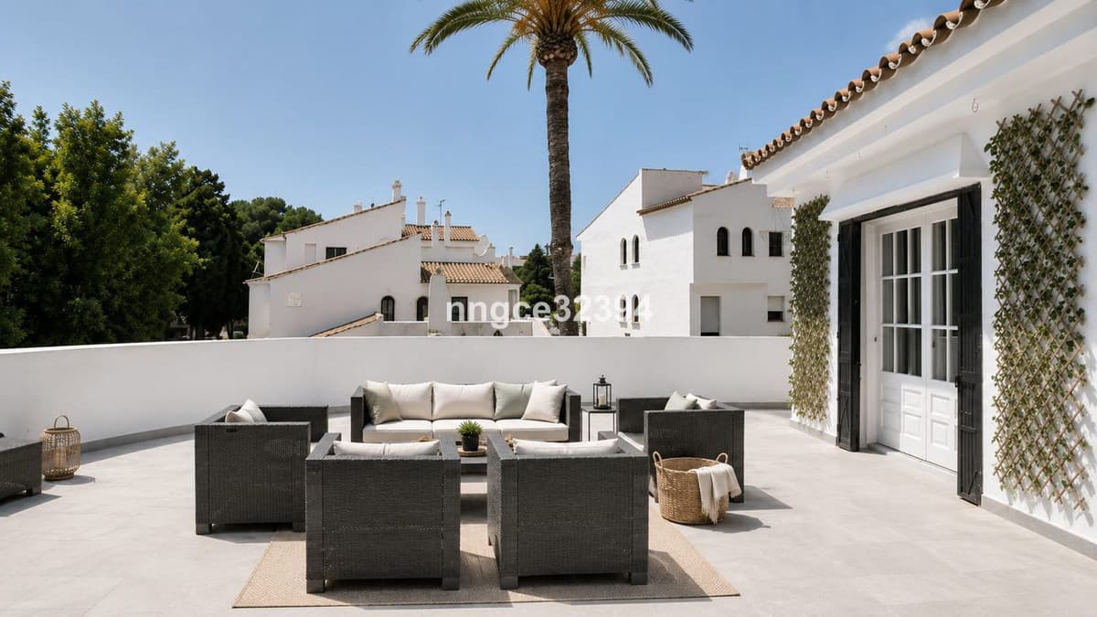 5-Room Penthouse with Guest Suites & Huge 360° Terraces – El Paraíso, New Golden Mile – Tourist Licences Obtainable