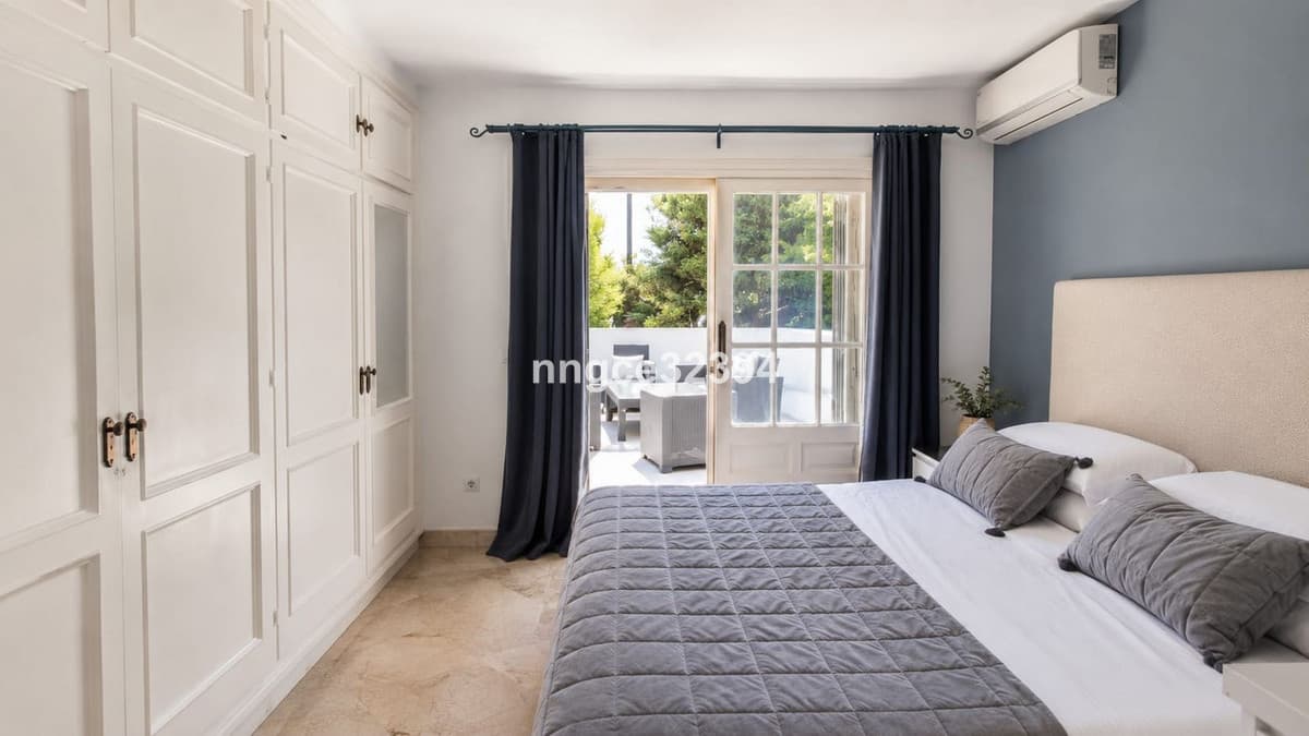 5-Room Penthouse with Guest Suites & Huge 360° Terraces – El Paraíso, New Golden Mile – Tourist Licences Obtainable