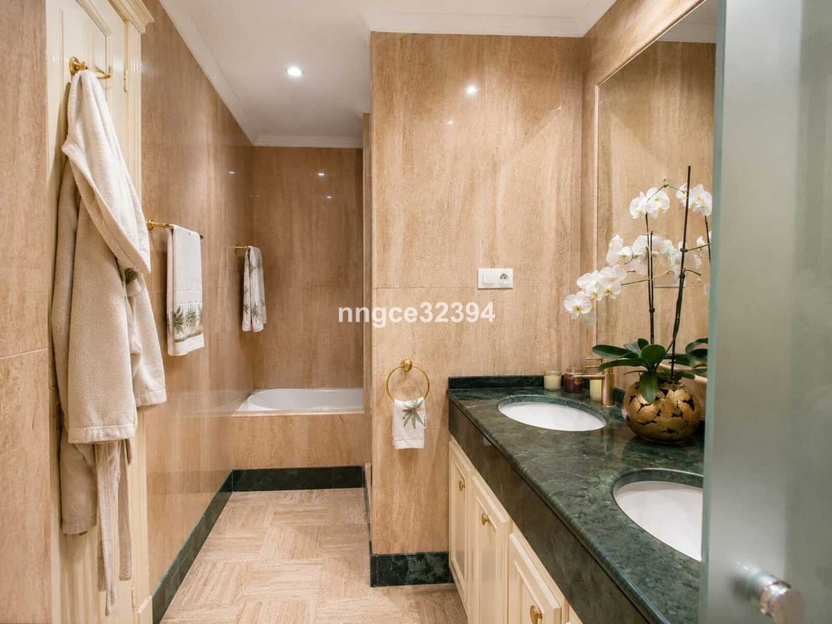 2-Bedroom Sea-View Apartment in Sierra Blanca, 5 Minutes from Marbella's Golden Mile