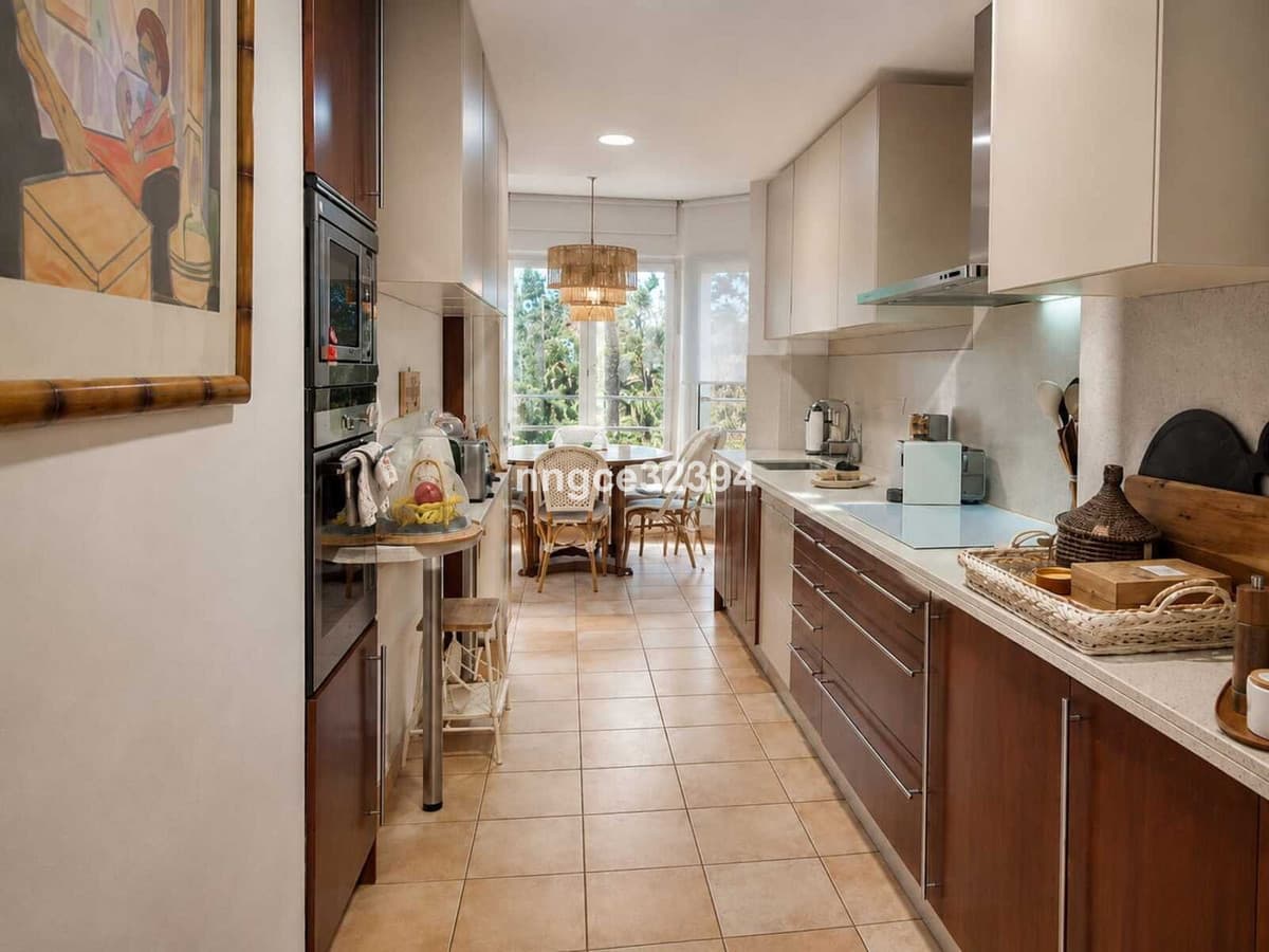 2-Bedroom Sea-View Apartment in Sierra Blanca, 5 Minutes from Marbella's Golden Mile