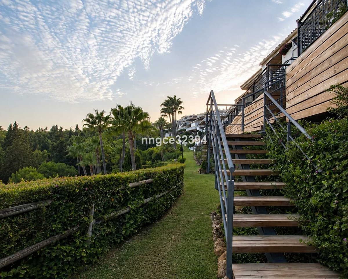 2-Bedroom Sea-View Apartment in Sierra Blanca, 5 Minutes from Marbella's Golden Mile