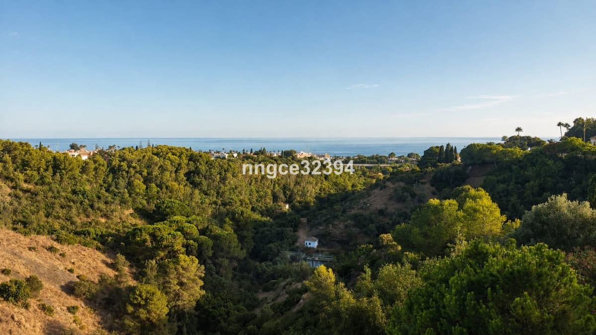 2-Bedroom Sea-View Apartment in Sierra Blanca, 5 Minutes from Marbella's Golden Mile