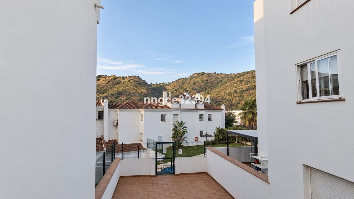 BENAHAVÍS PUEBLO | LARGE COVERED PATIO | FULLY FURNISHED | GARAGE | STORAGE | LIFT | POOL