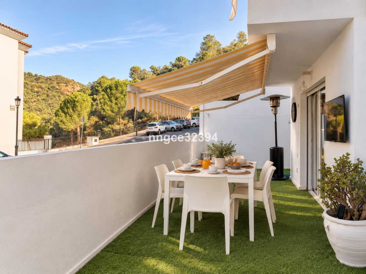 BENAHAVÍS PUEBLO | LARGE COVERED PATIO | FULLY FURNISHED | GARAGE | STORAGE | LIFT | POOL