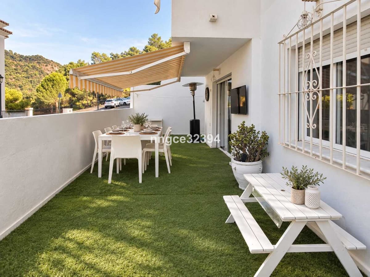 BENAHAVÍS PUEBLO | LARGE COVERED PATIO | FULLY FURNISHED | GARAGE | STORAGE | LIFT | POOL