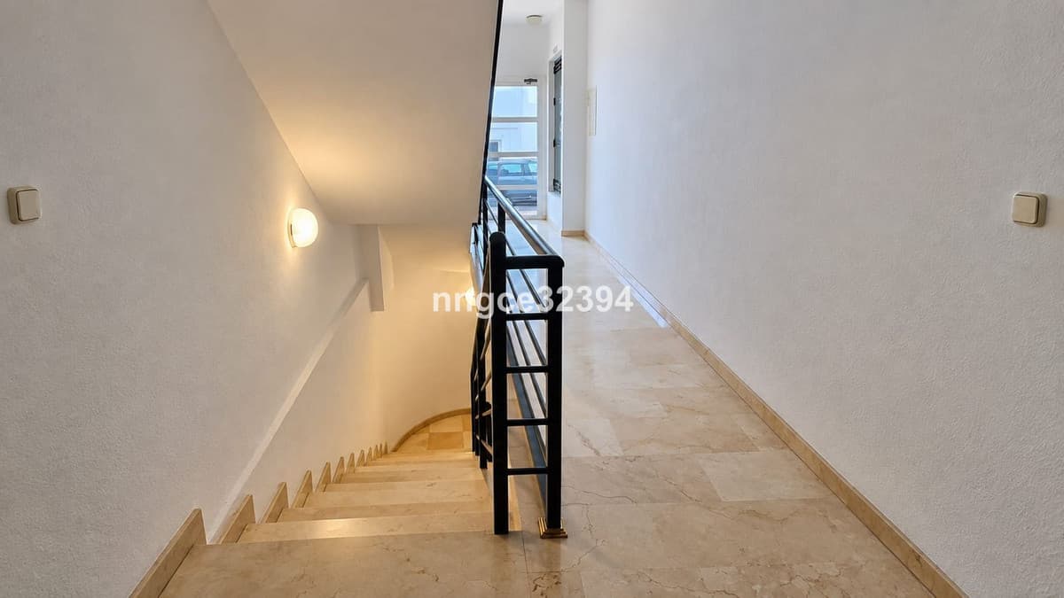 BENAHAVÍS PUEBLO | LARGE COVERED PATIO | FULLY FURNISHED | GARAGE | STORAGE | LIFT | POOL