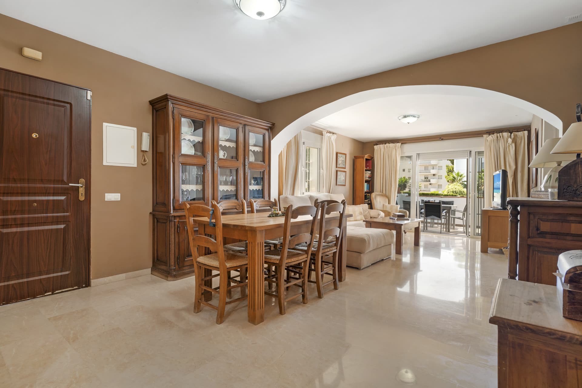 WALKING DISTANCE PUERTO BANUS