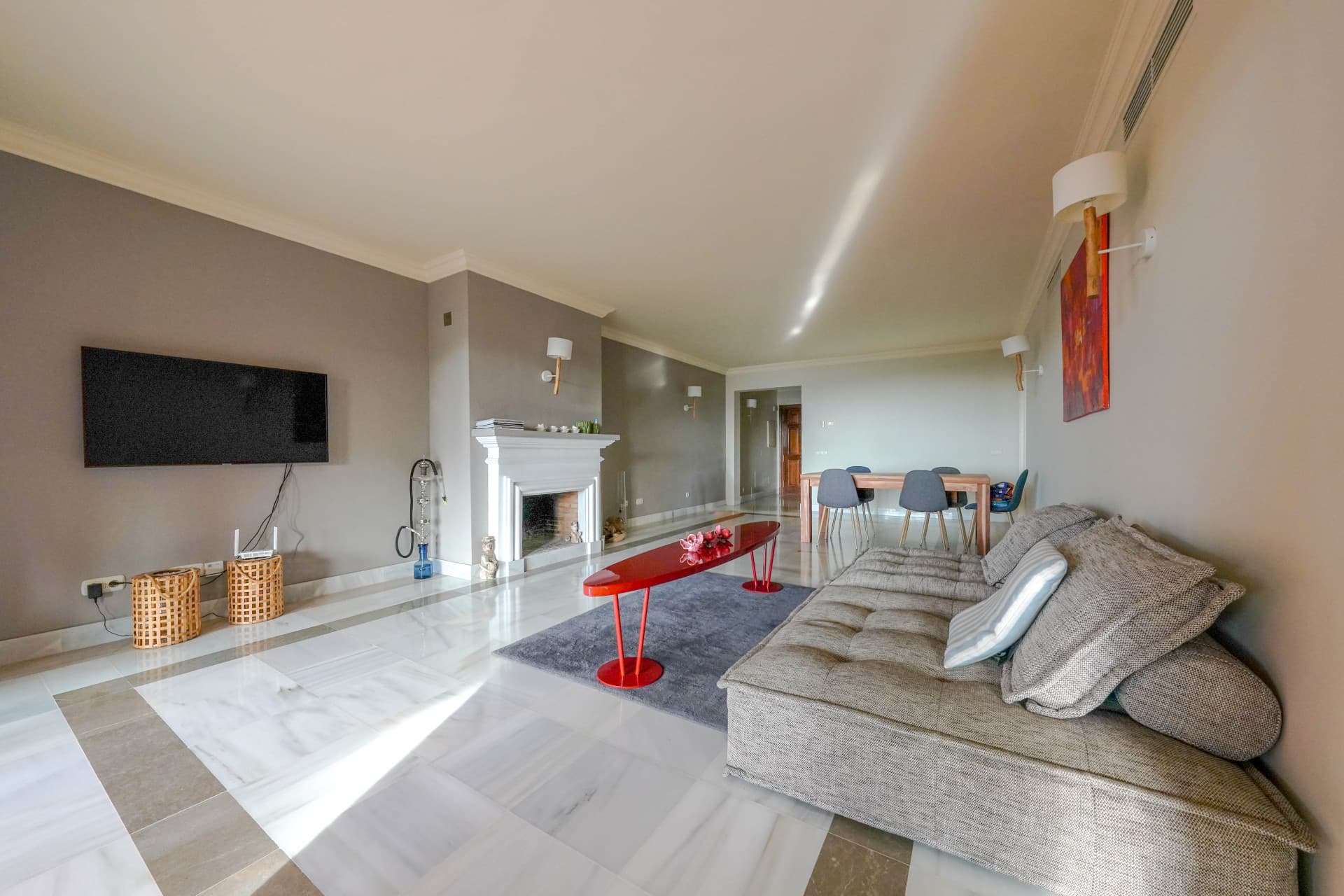 SPACIOUS APARTMENT WITH SEA VIEWS IN MONTE HALCONES