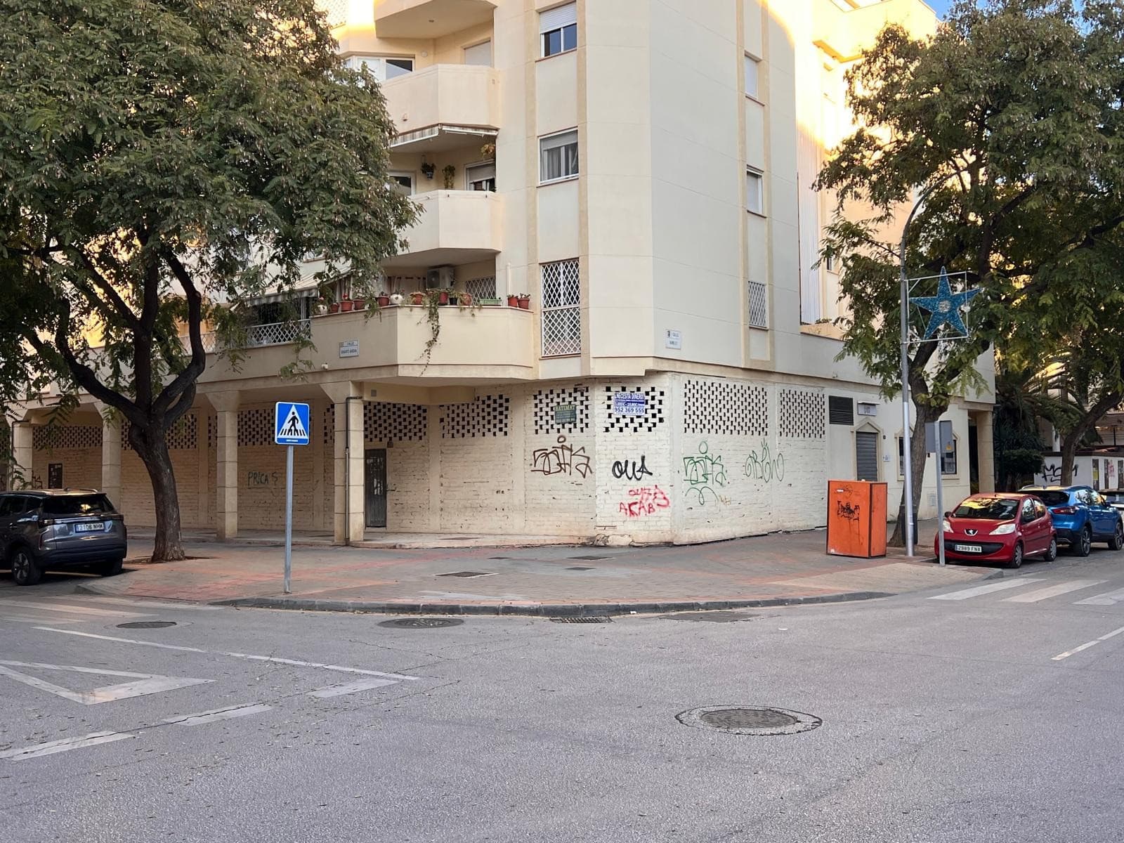 Local Cortijo Alto esquina de 138 m² para Cambio de Uso Residencial