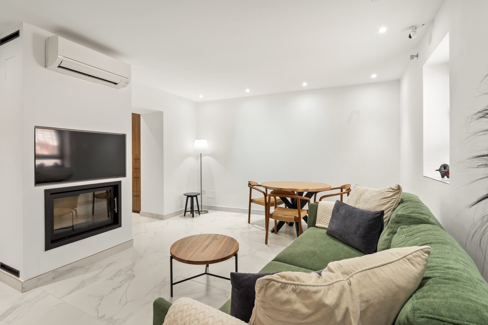 Charming Fully Renovated One Bedroom Townhouse in the Heart of Estepona's Historic Centre