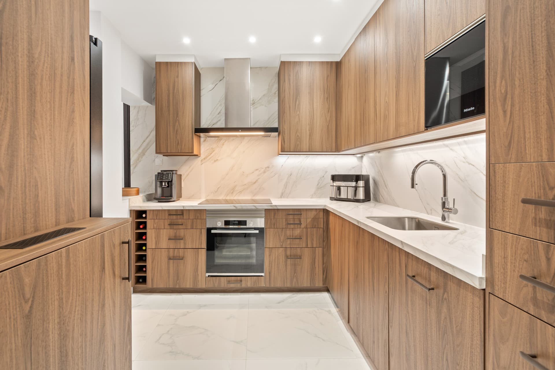 Charming Fully Renovated One Bedroom Townhouse in the Heart of Estepona's Historic Centre
