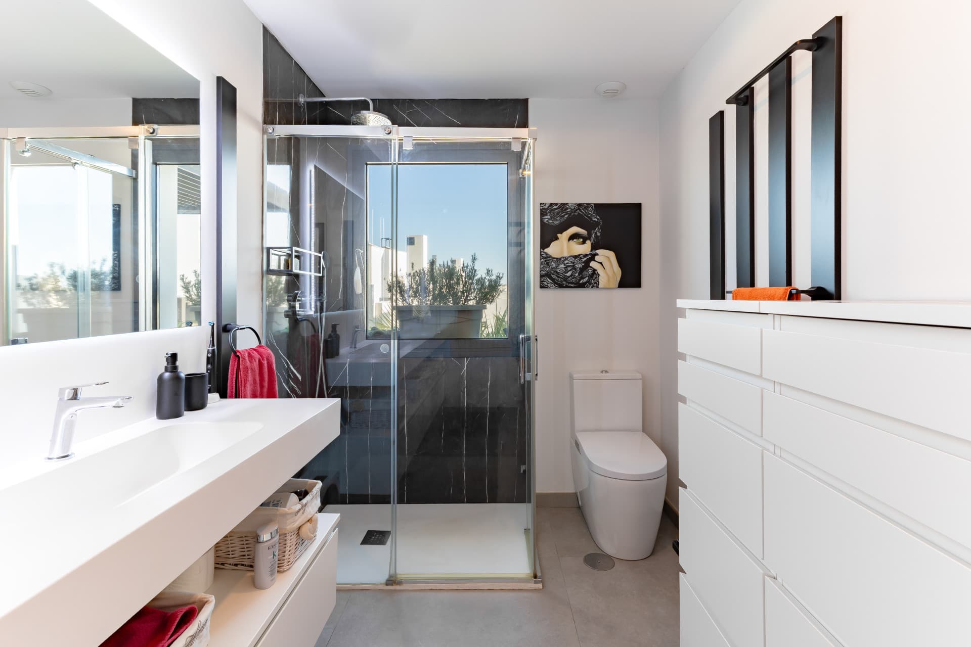 Panoramic Sea & Mountain Views · Unrivalled Privacy · 400 m² Total Space
