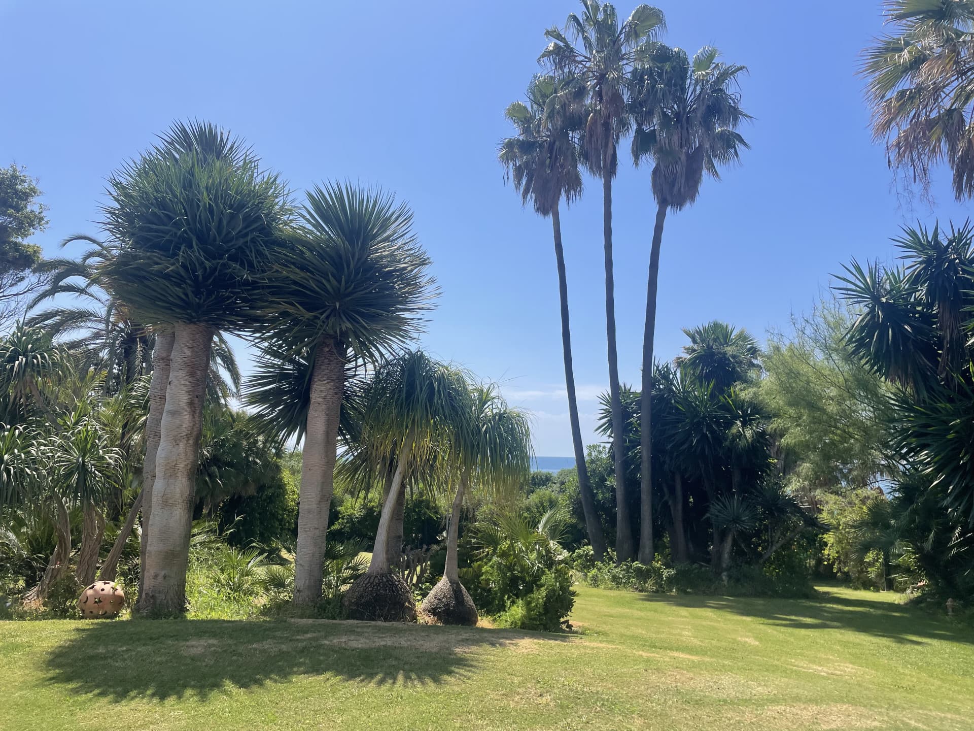 Frontline beach villa, New Golden Mile, Estepona
