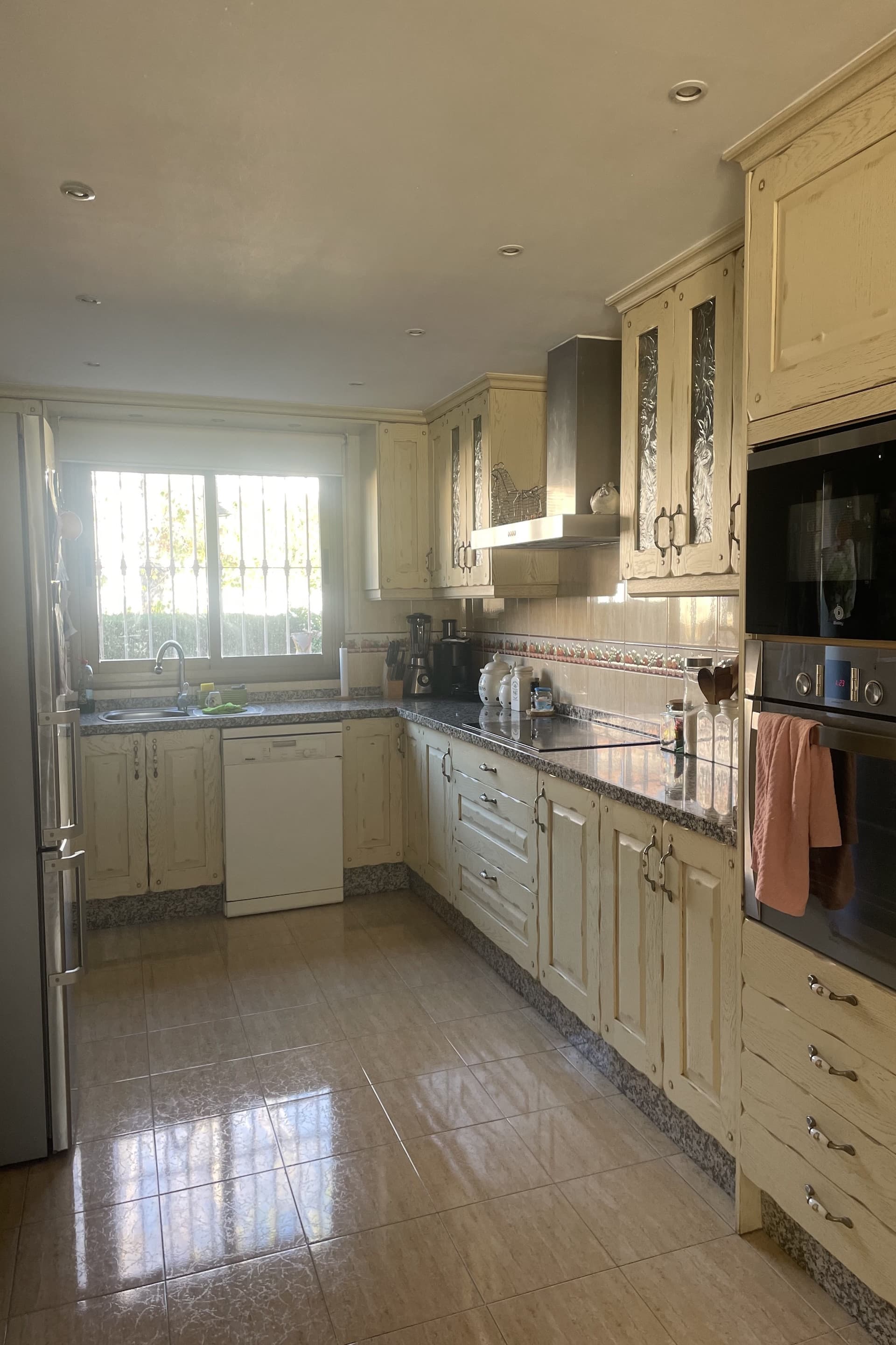 Spacious South-Facing Townhouse in Bel Air, Estepona