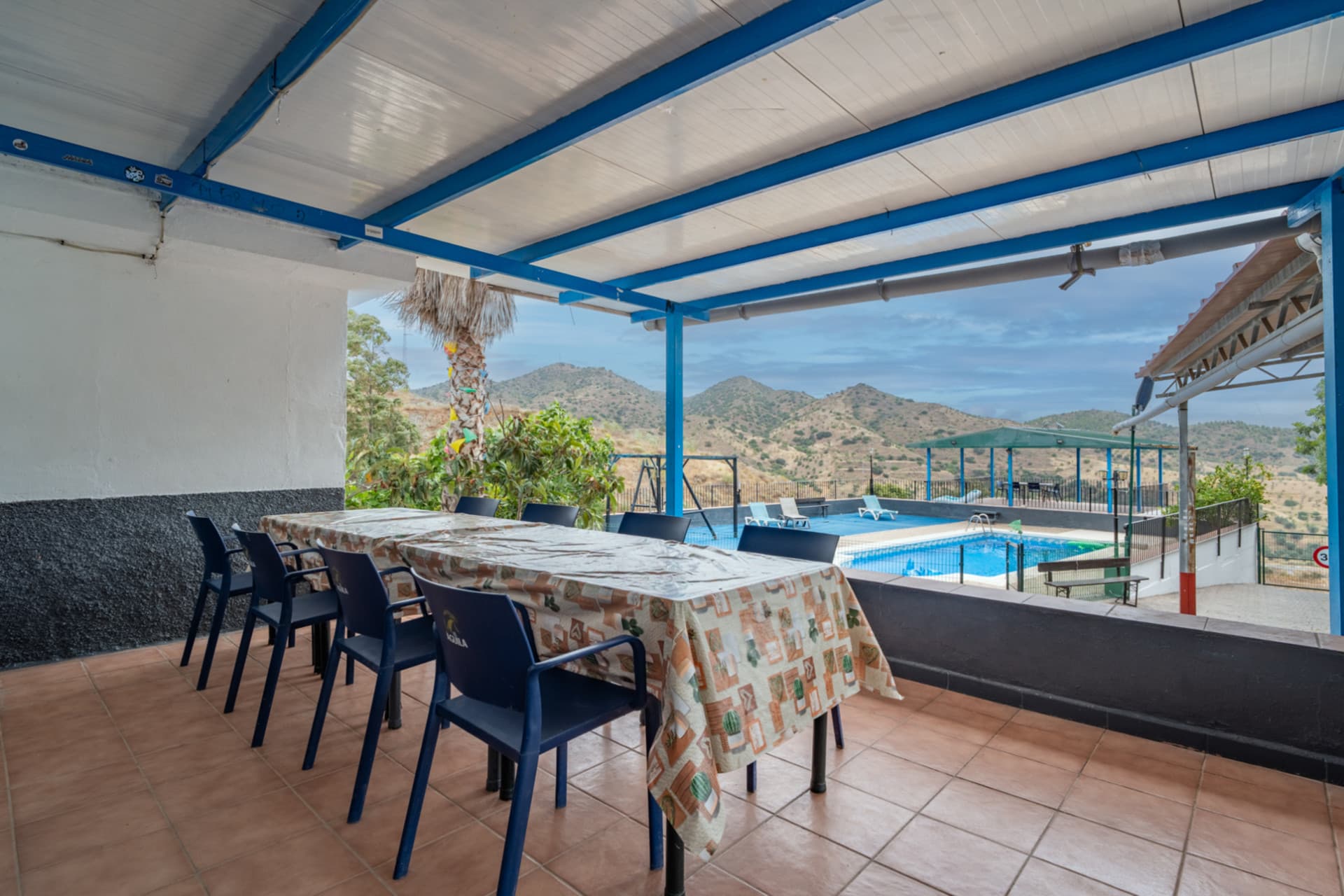 Discover this magnificent property located in a privileged setting, surrounded by nature, peace, and absolute privacy, just a few minutes from Santa Rosalía - Maqueda.