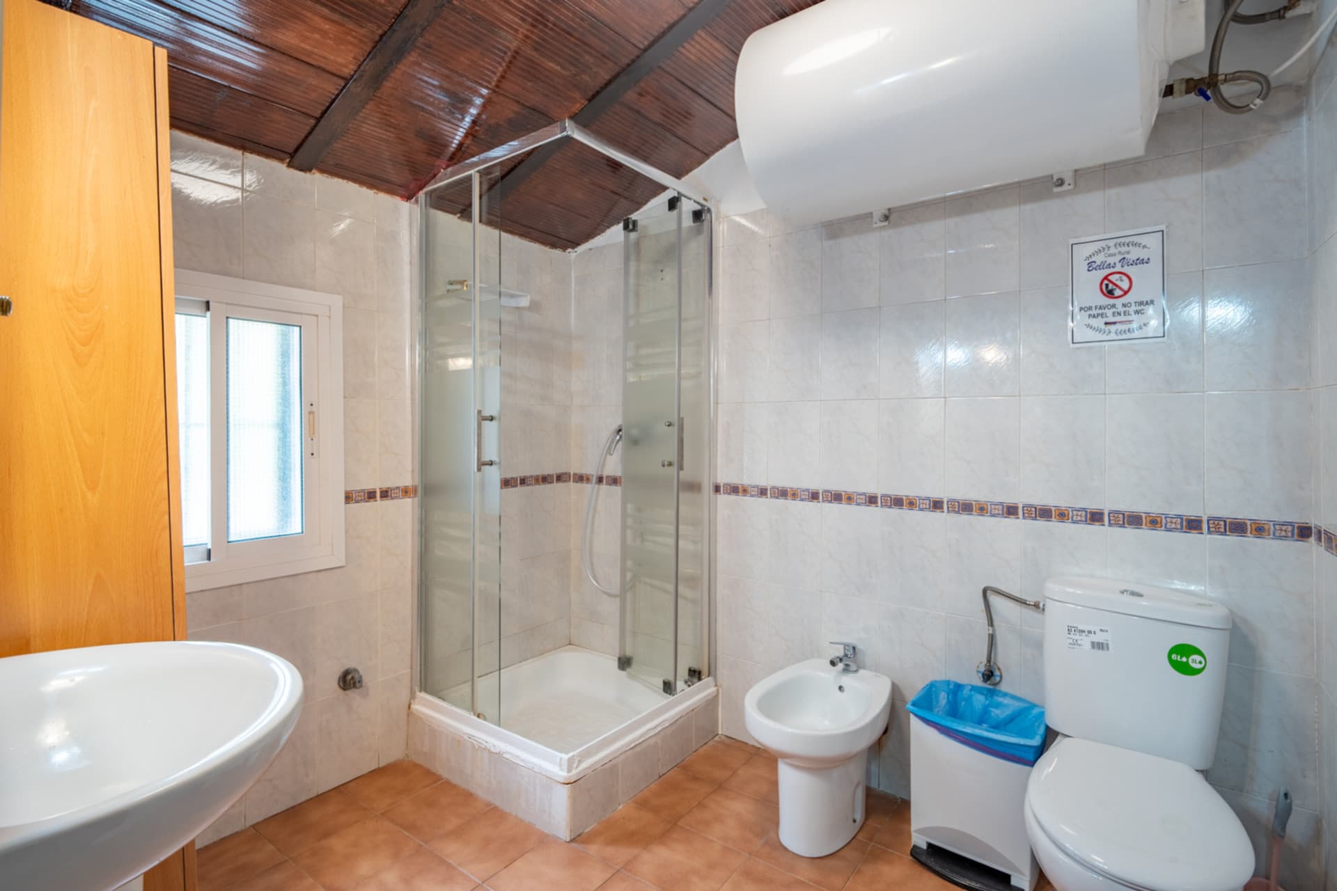 Discover this magnificent property located in a privileged setting, surrounded by nature, peace, and absolute privacy, just a few minutes from Santa Rosalía - Maqueda.