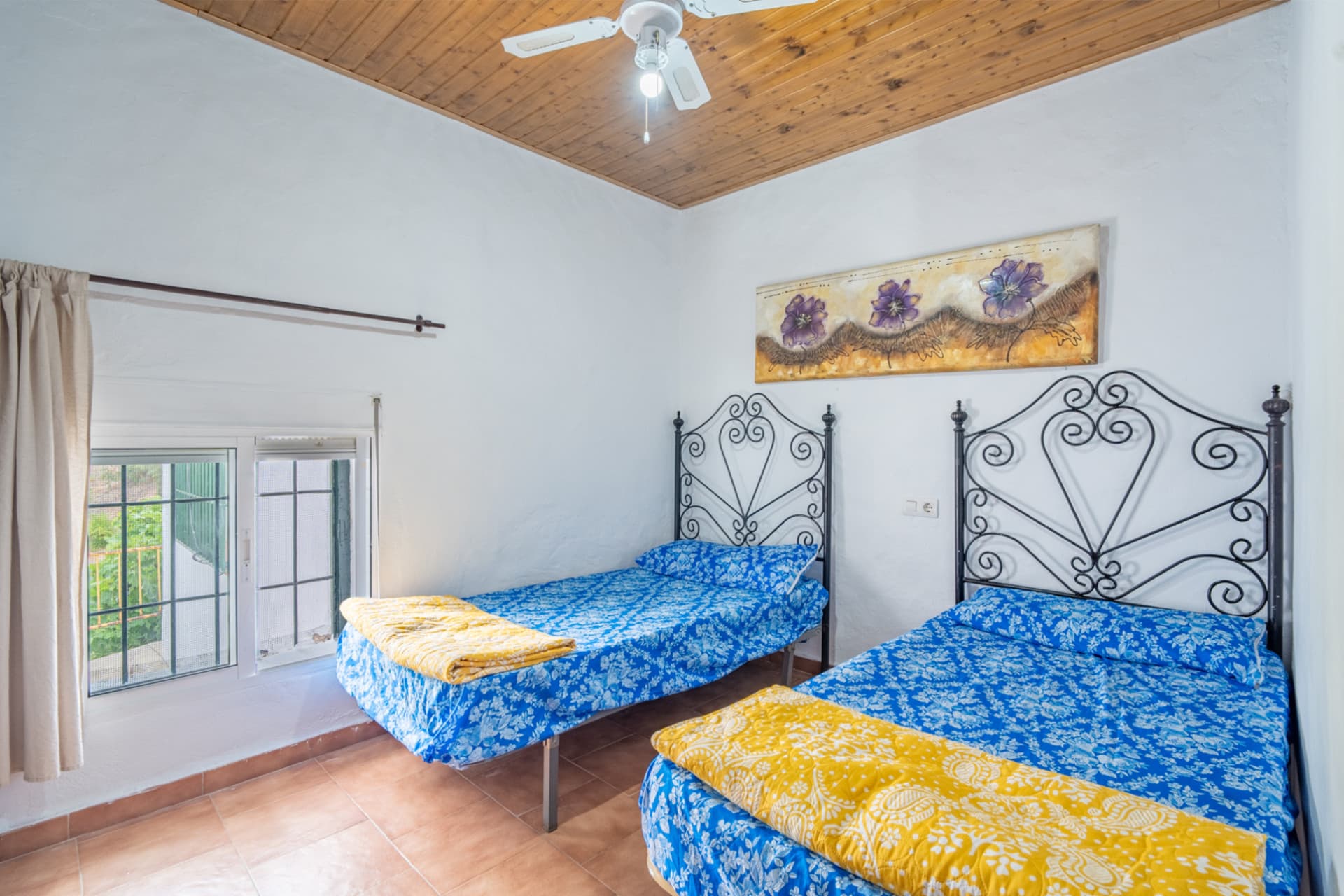 Discover this magnificent property located in a privileged setting, surrounded by nature, peace, and absolute privacy, just a few minutes from Santa Rosalía - Maqueda.