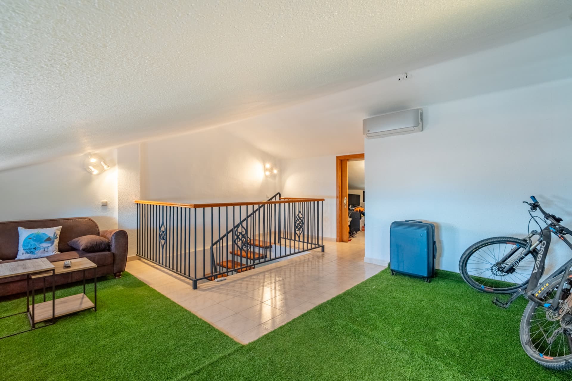 House full of light, spaciousness and tranquility in a privileged location