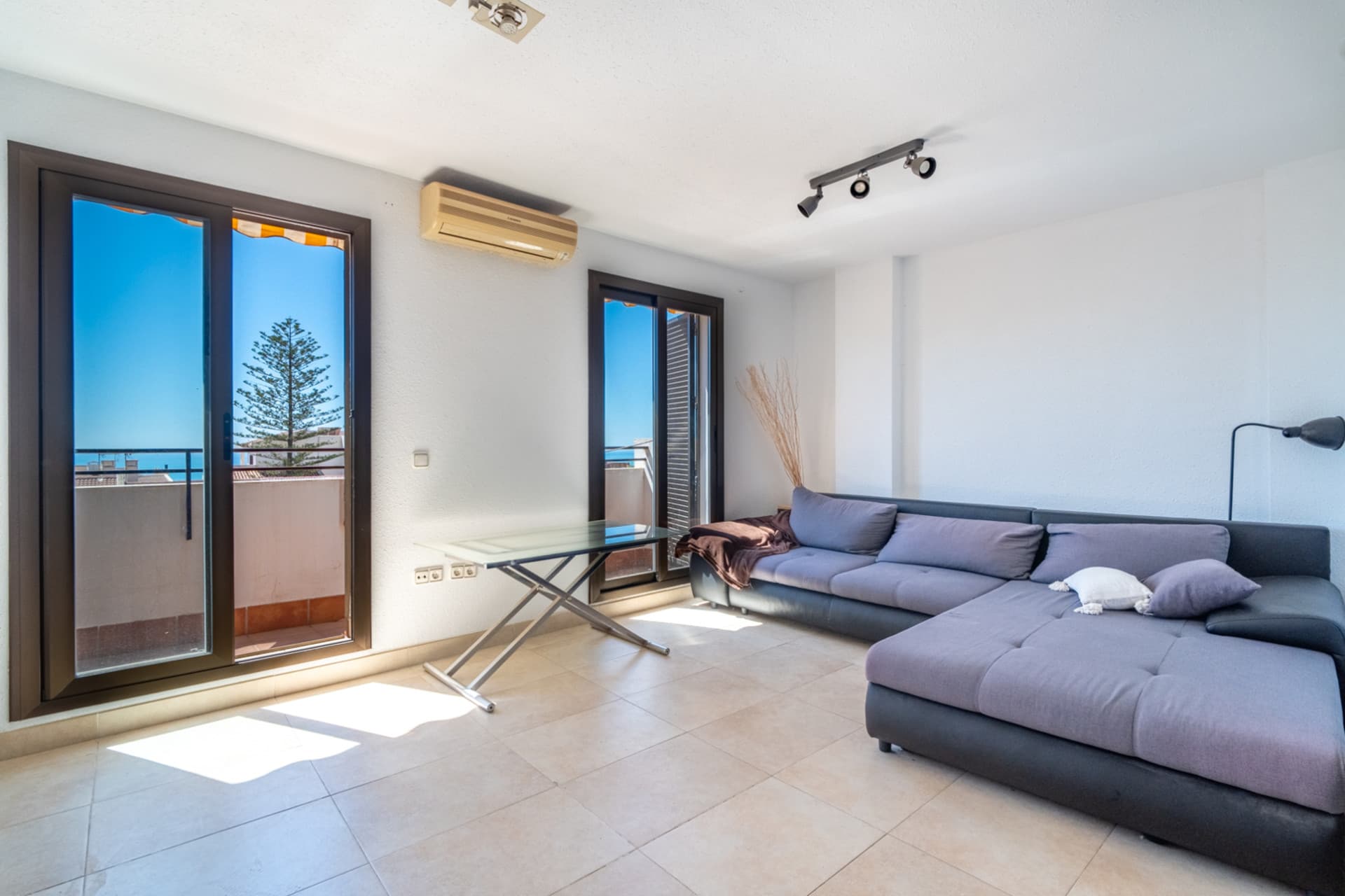 House full of light, spaciousness and tranquility in a privileged location