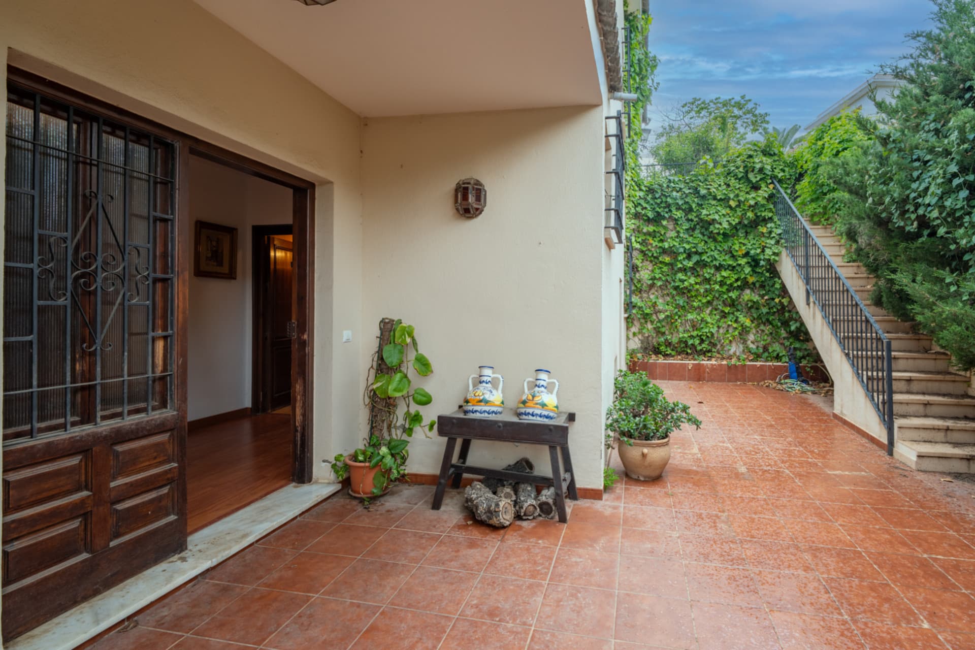 Exclusive Villa in El Mayorazgo with Garden, Pool and Guest Apartment