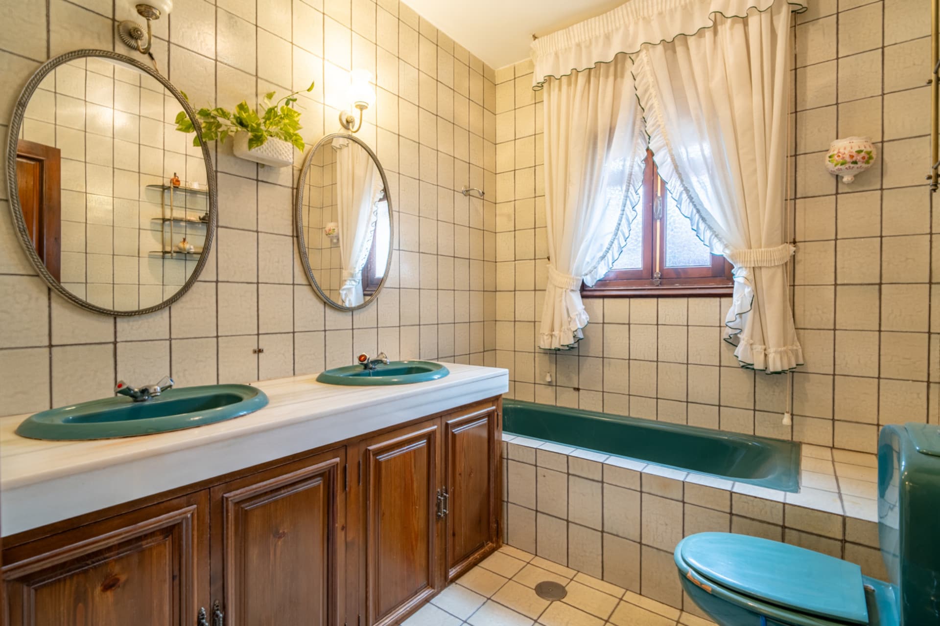 Exclusive Villa in El Mayorazgo with Garden, Pool and Guest Apartment